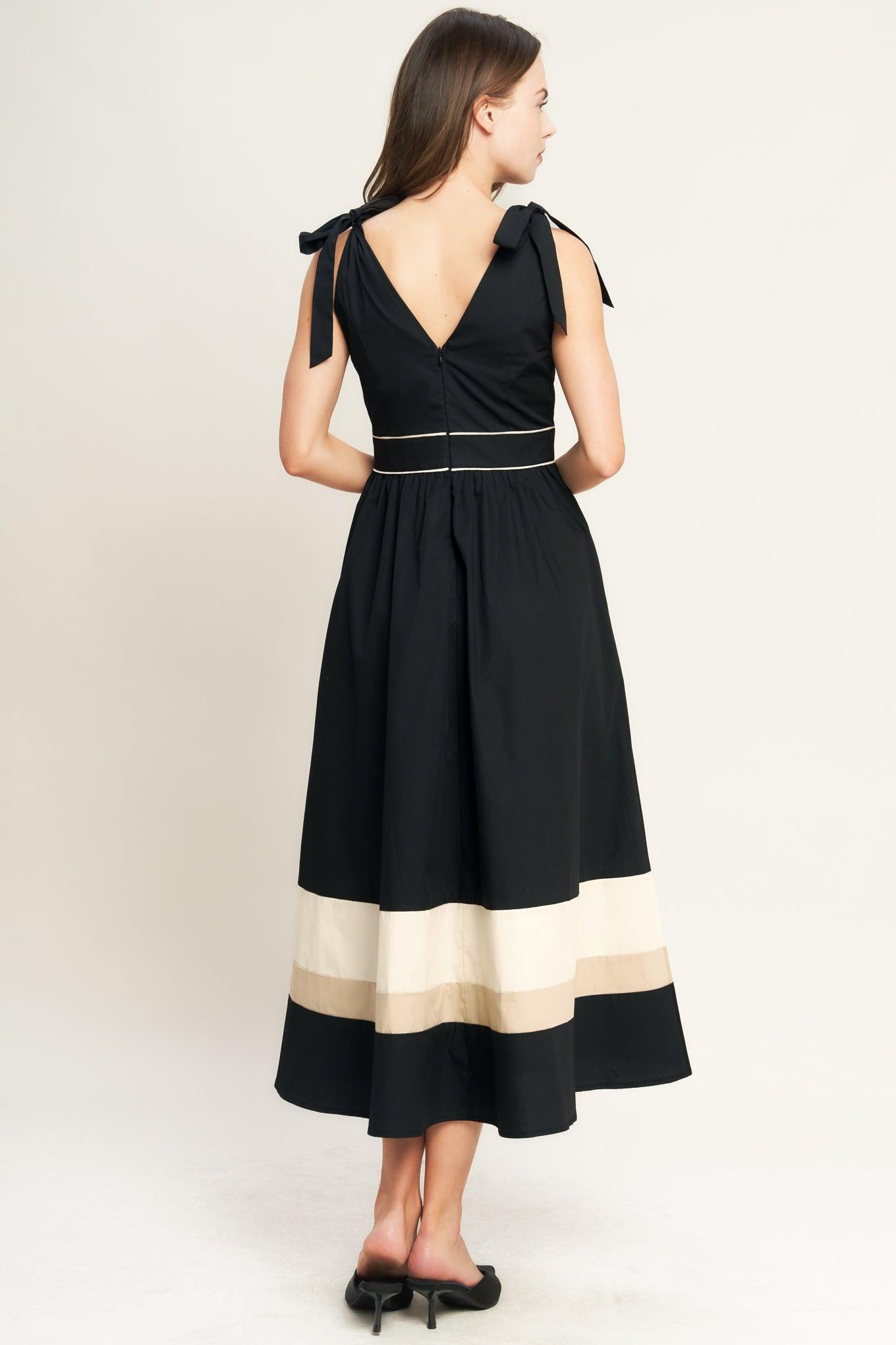 FOREST CHARM BLACK CREAM WOVEN MIDI DRESS.