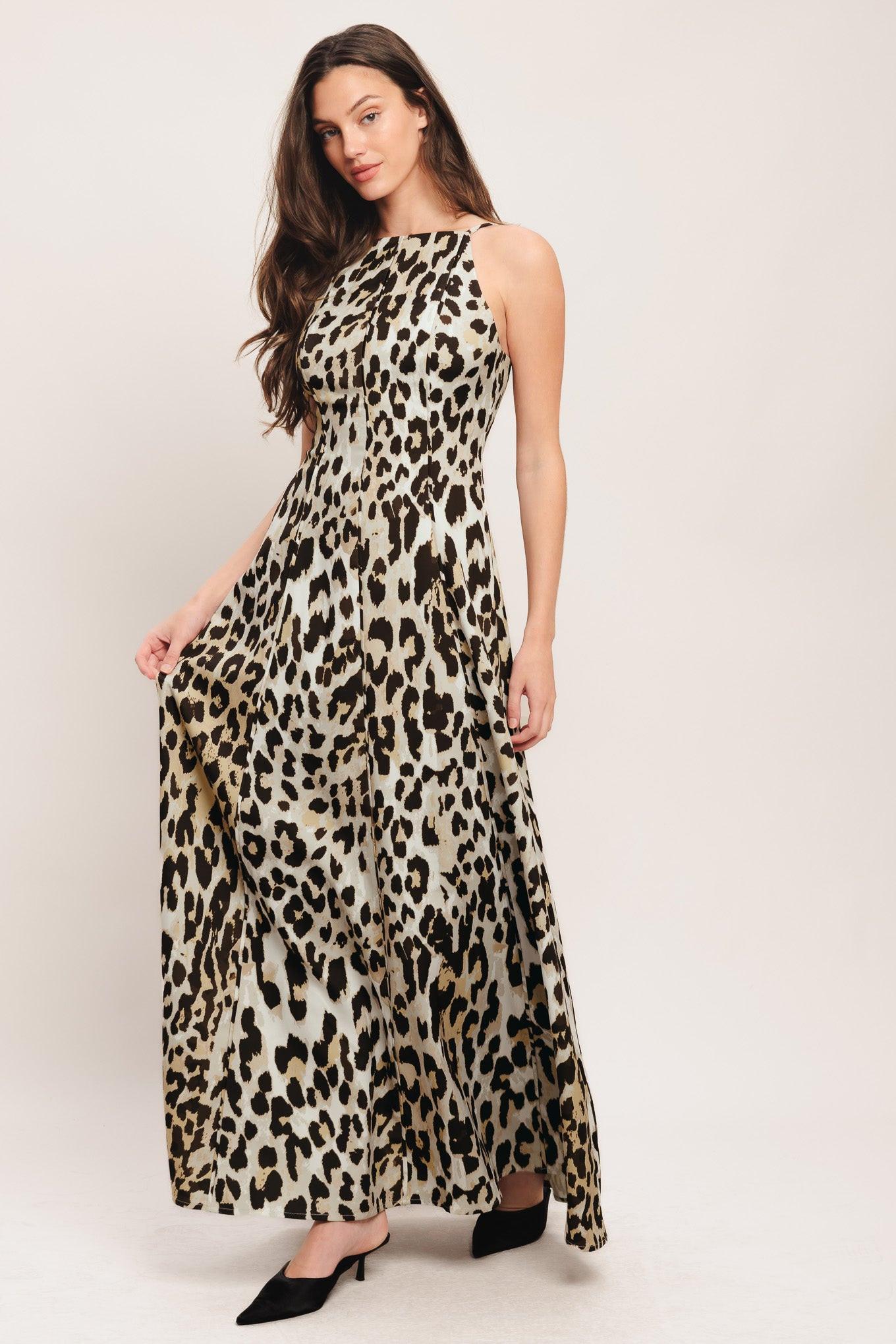 A printed woven maxi dress featuring straight neckline, straps, circle skirt and back zipper closure
Details:
Self: 95% Polyester 5% Spandex
Size & Fit
-Model is 5`8" And Wearing Size Small
-Measurements Taken From Size Small
-Approx. Length: 58"