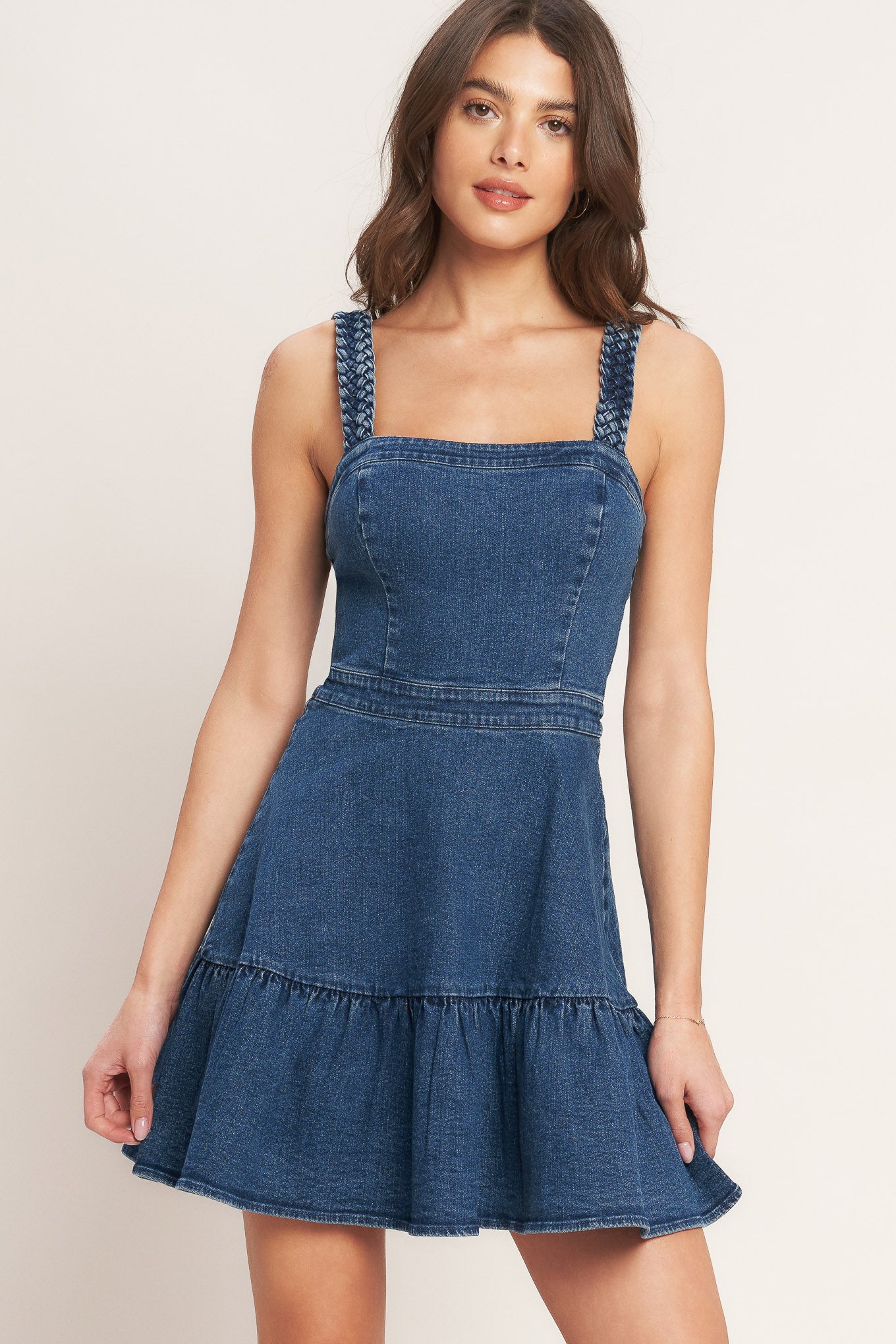 A washed denim mini dress featuring straight neckline, braided straps, ruffled hem and back zipper closure
Details:
Self : 99% Cotton 1% Spandex
Size & Fit
- Model is 5`8" And Wearing Size Small
- Measurements Taken From Size Small
- Approx. Length: 35" FLYING TOMATO