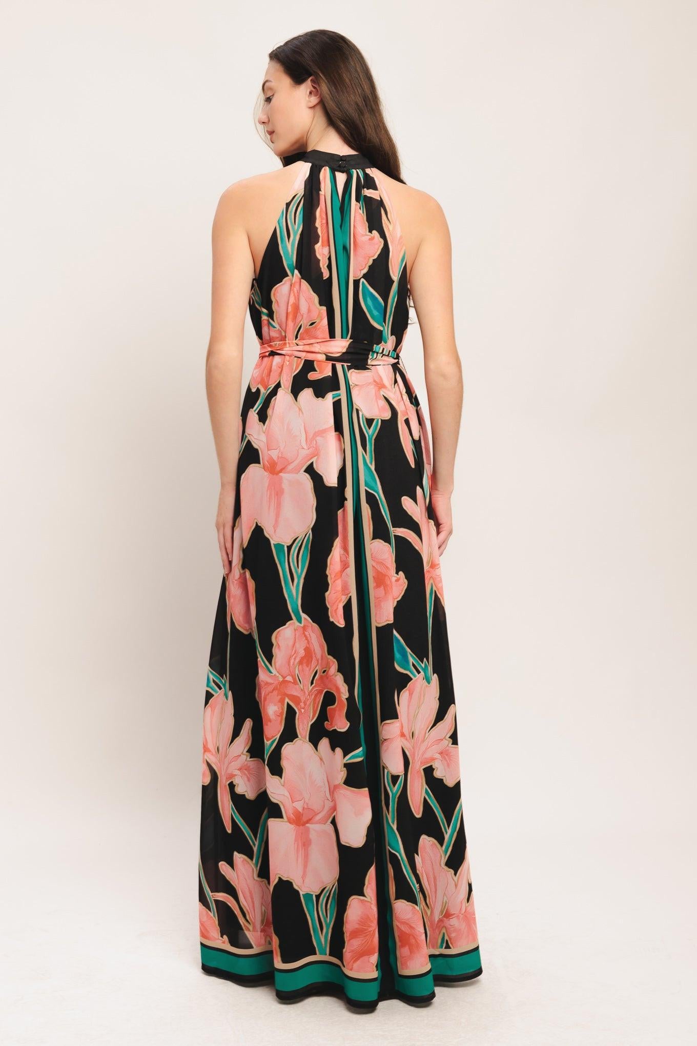 A printed woven maxi dress featuring halter neckline, contrasting belt and back neck button closure
Details:
Self: 100% Polyester
Lining: 100% Polyester
Size & Fit
-Model is 5`8" And Wearing Size Small
-Measurements Taken From Size Small
-Approx. Length: 62"