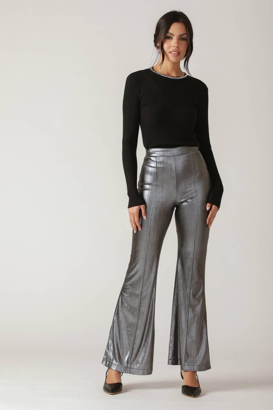 FLIRTY VIBES FOIL COATED WOVEN PANTS.