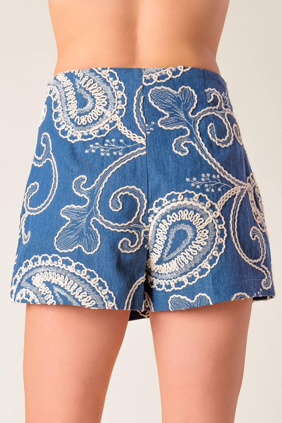 CARA LA FRANCE WOVEN SKORT.