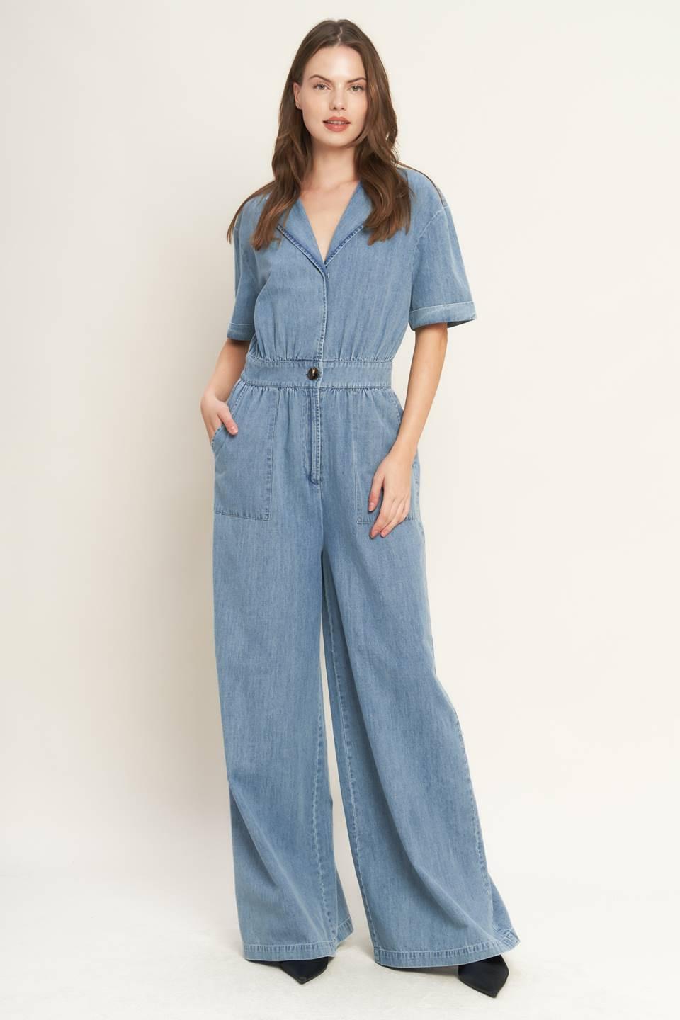 QUIET LUXURY LIGHTWEIGHT DENIM JUMPSUIT.