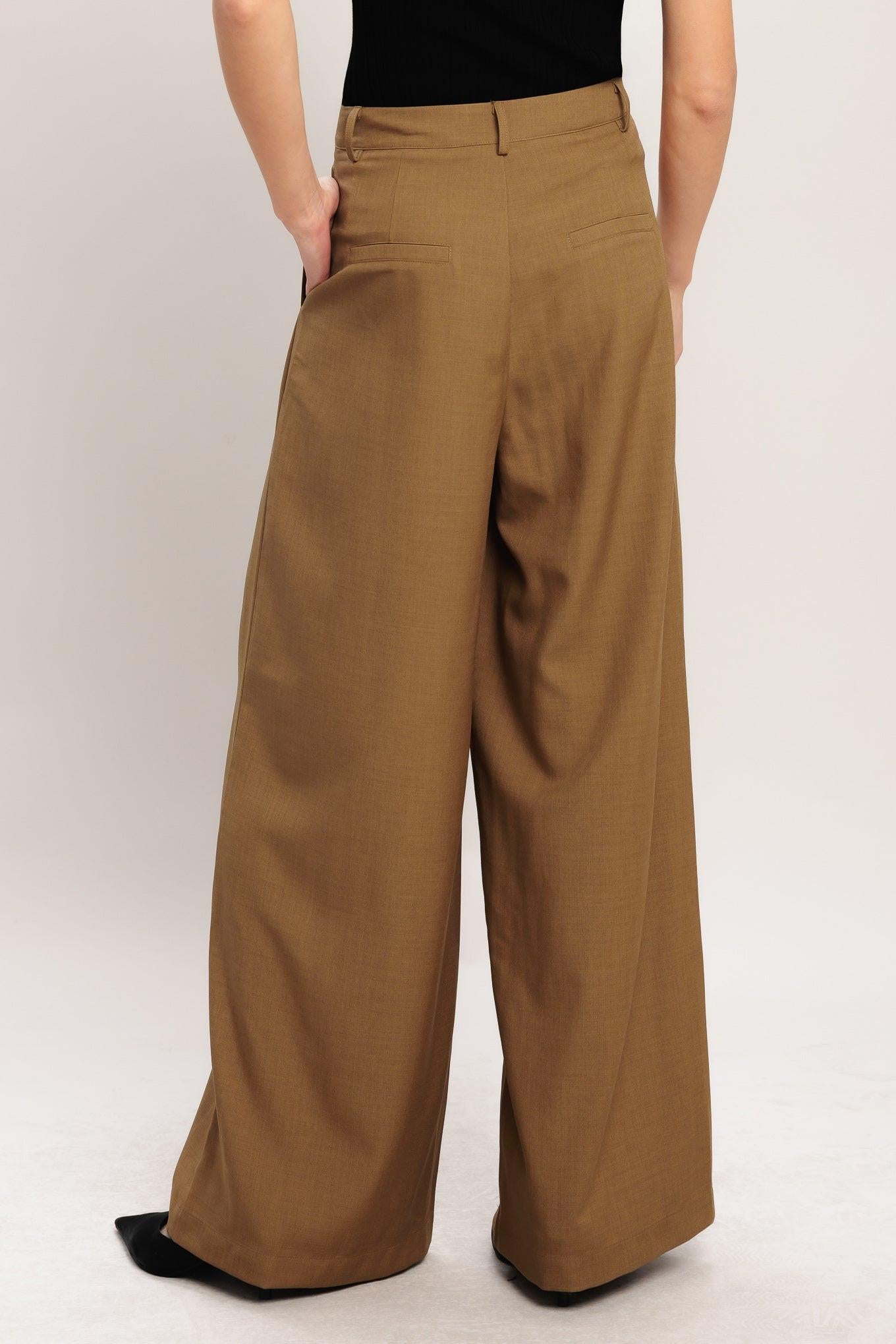 UMBER FLOW WOVEN WIDE LEG PANTS.