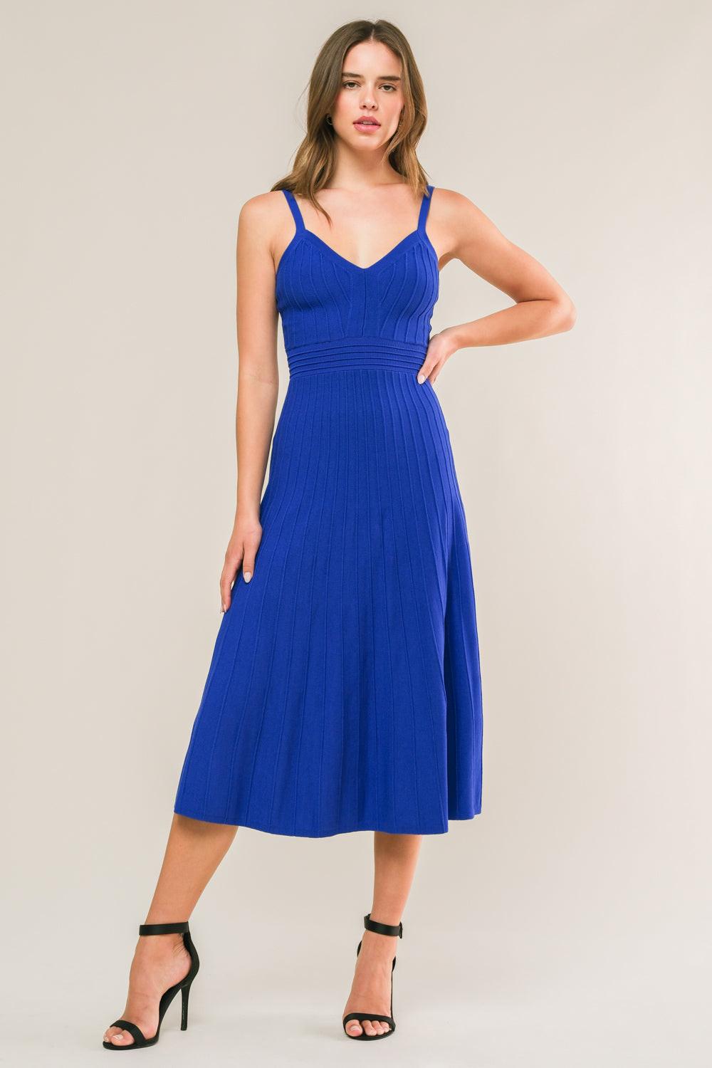 BREEZY WALKS KNIT MIDI DRESS.