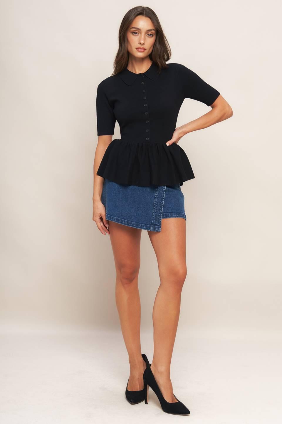 SWEET SERENADE BLACK WOVEN TOP.