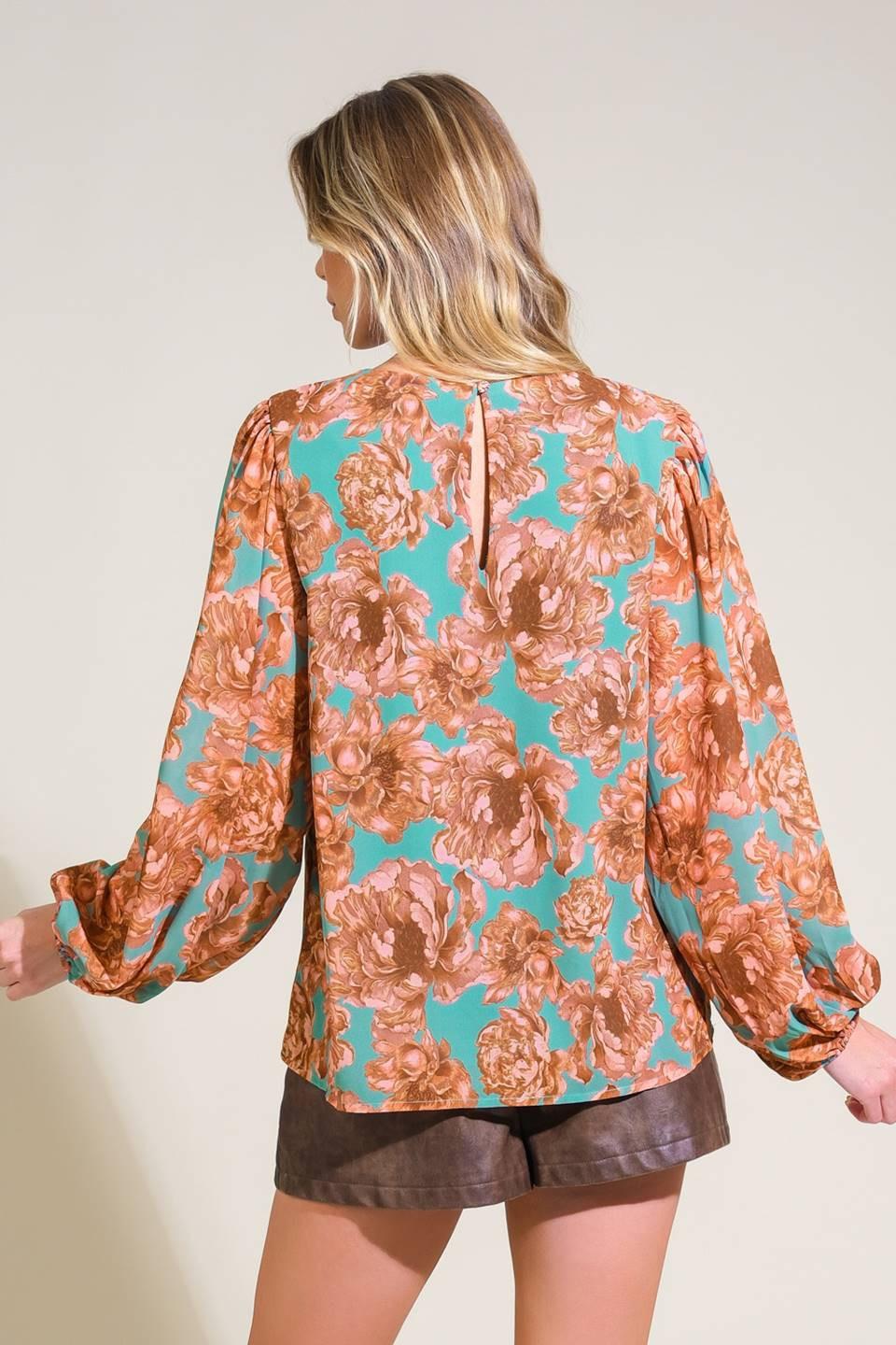 DELICATE HUE WOVEN TOP.
