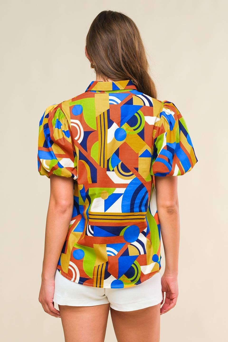 HEART ON DISPLAY WOVEN TOP.