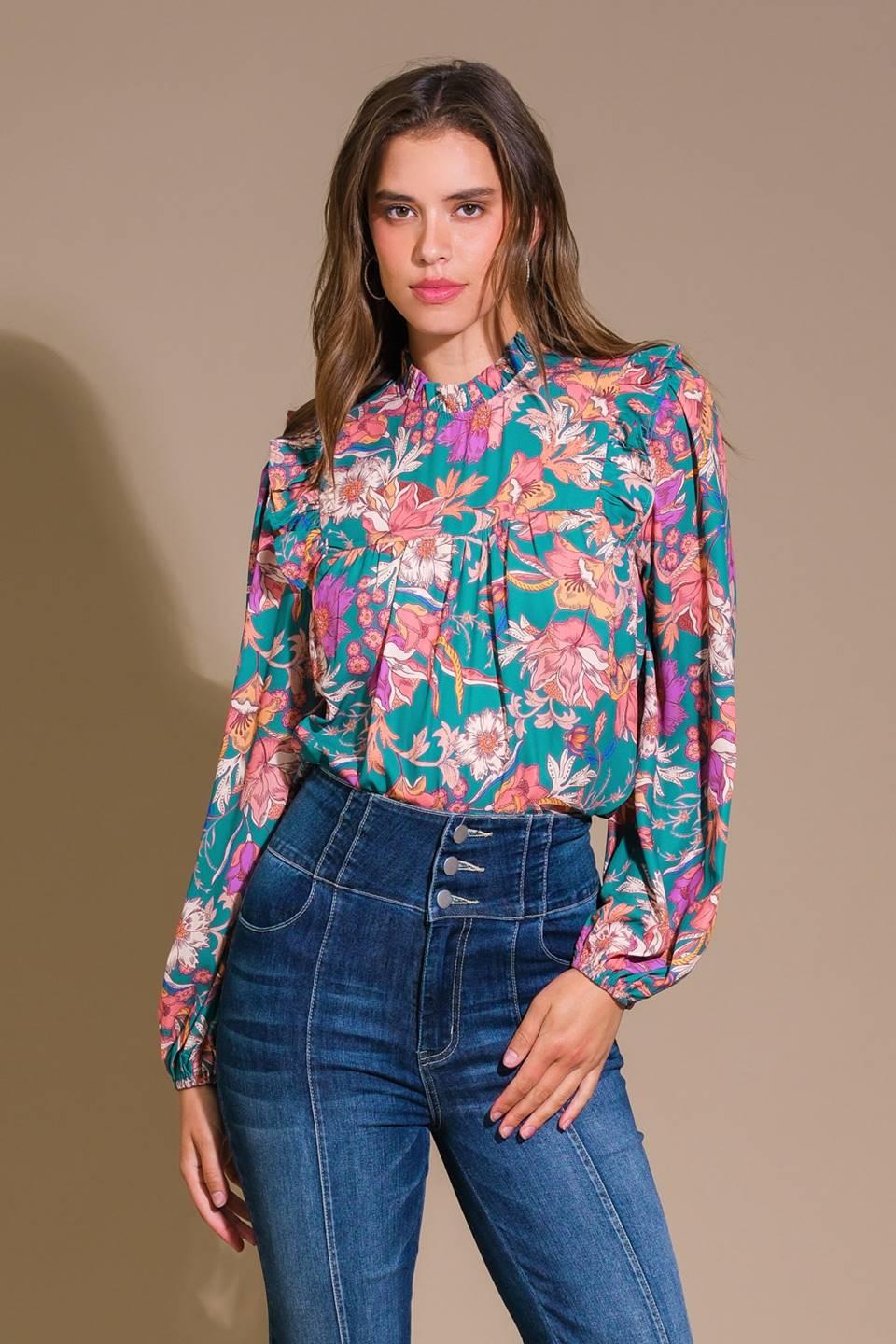 UNFORGETTABLE COMPOSURE WOVEN TOP.