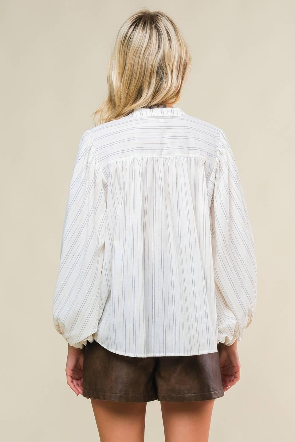 CLEAN AESTHETIC WOVEN TOP.