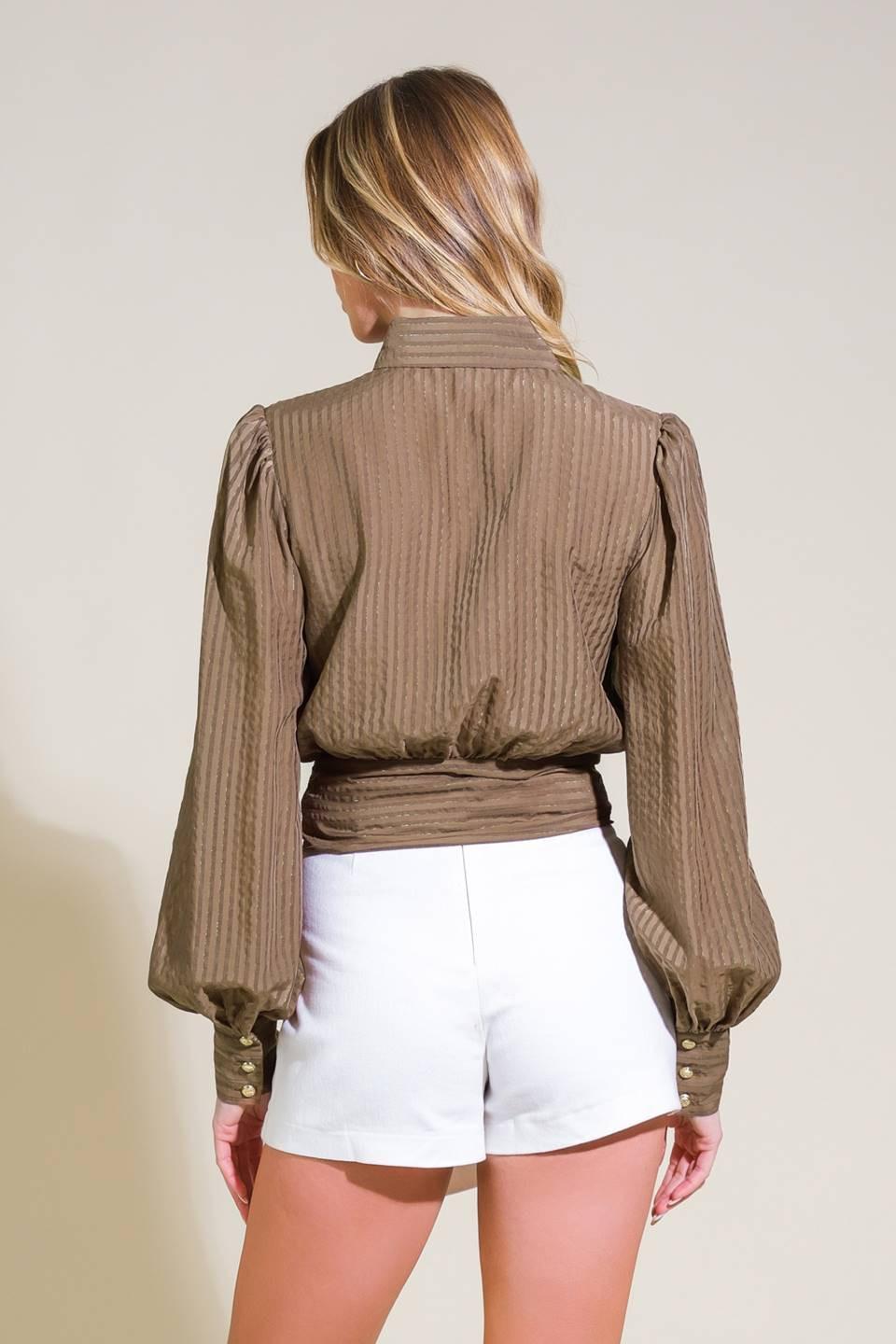 BEHIND THE GRIN WOVEN TOP.