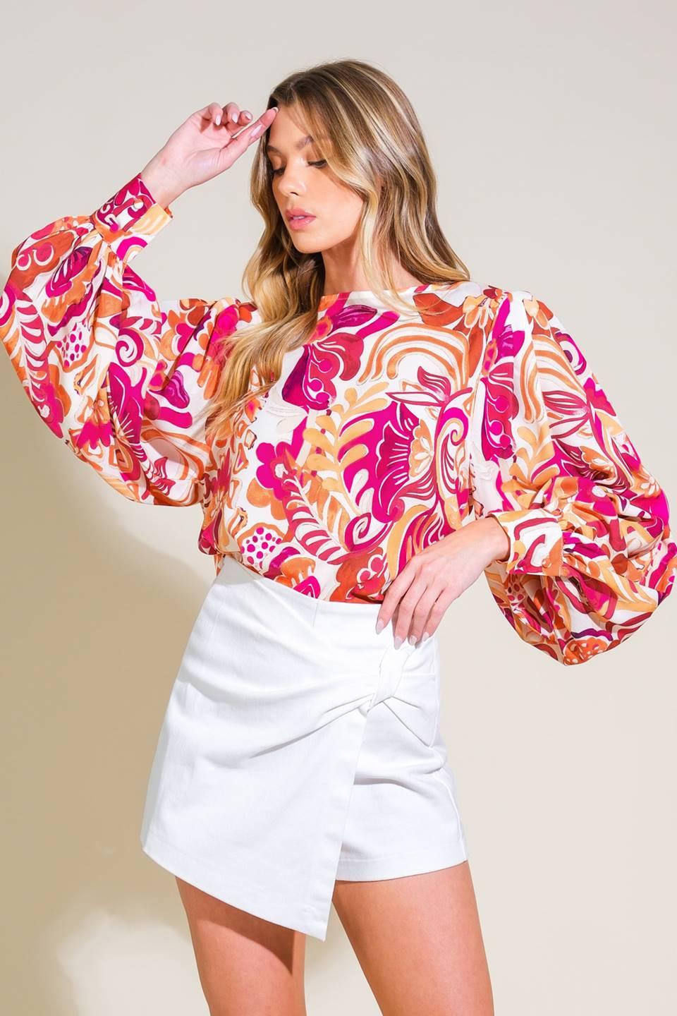 DELICATE TOUCH WOVEN TOP.