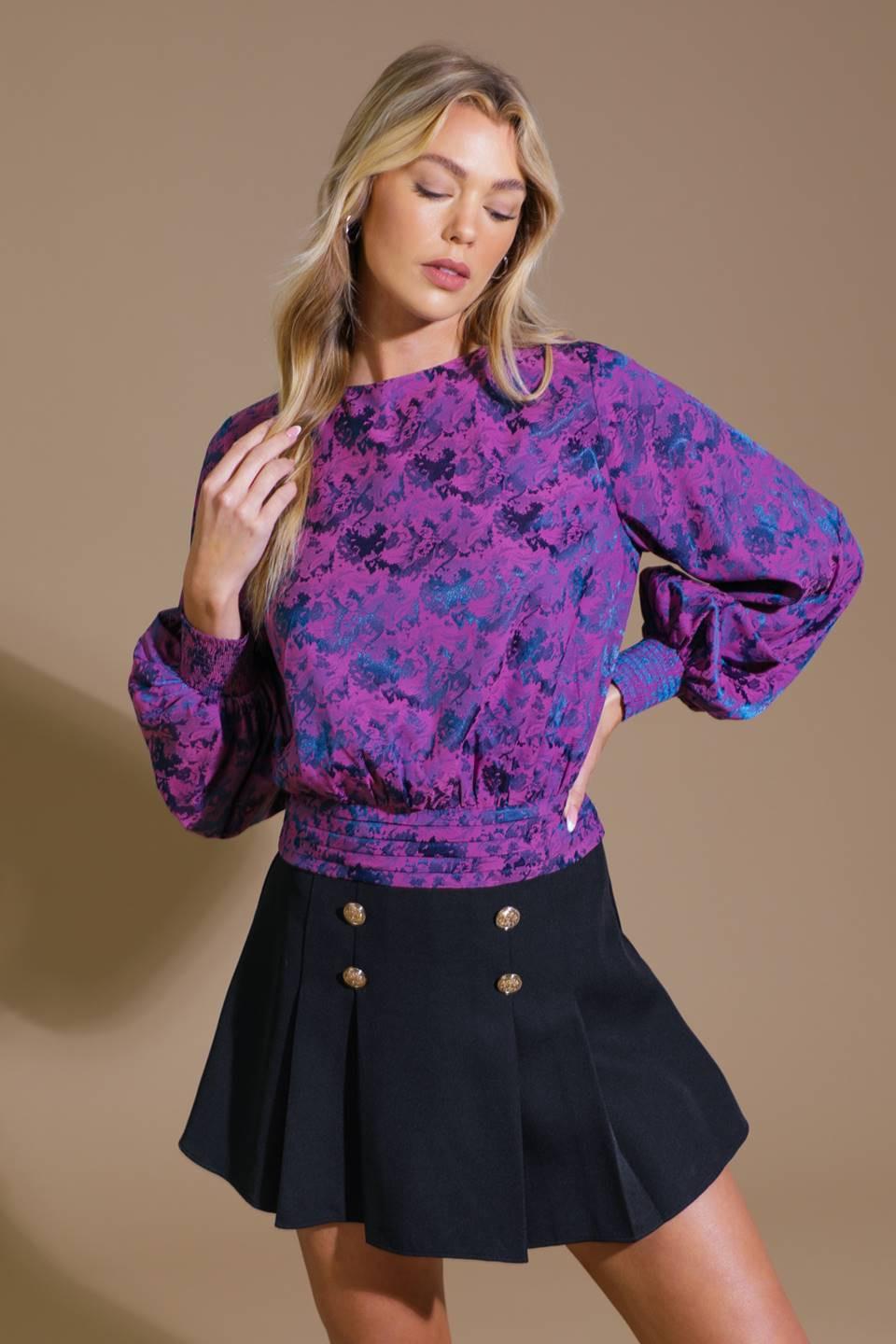 BEST PRESENCE JACQUARD WOVEN TOP.
