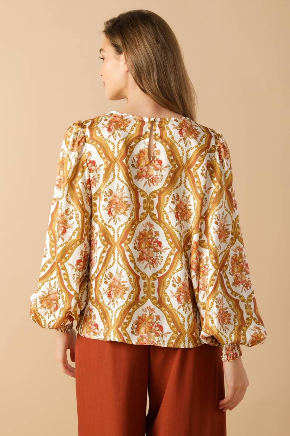 BE BETTER IVORY WOVEN TOP.