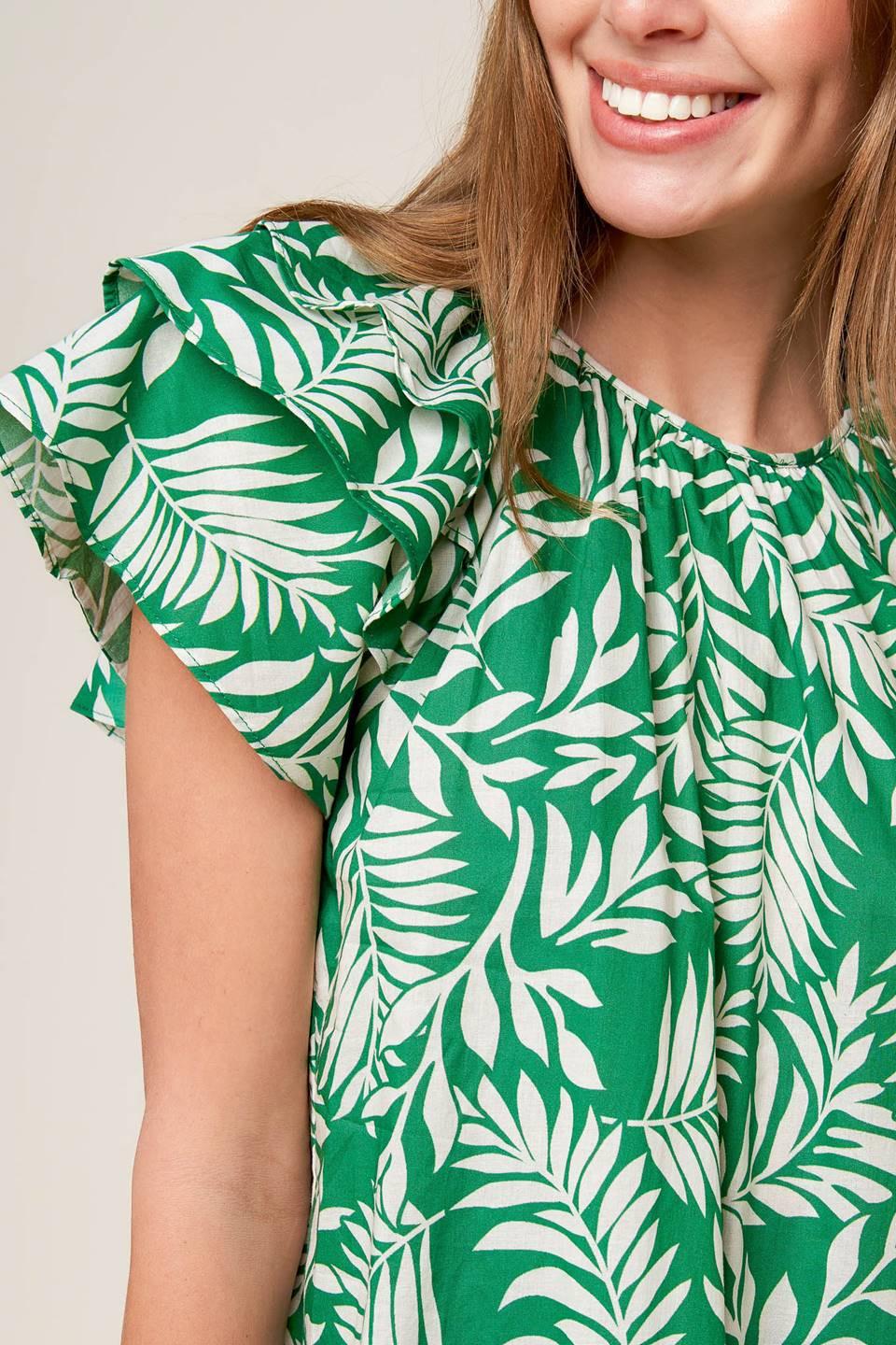 ROAMING AROUND GREEN WOVEN TOP.