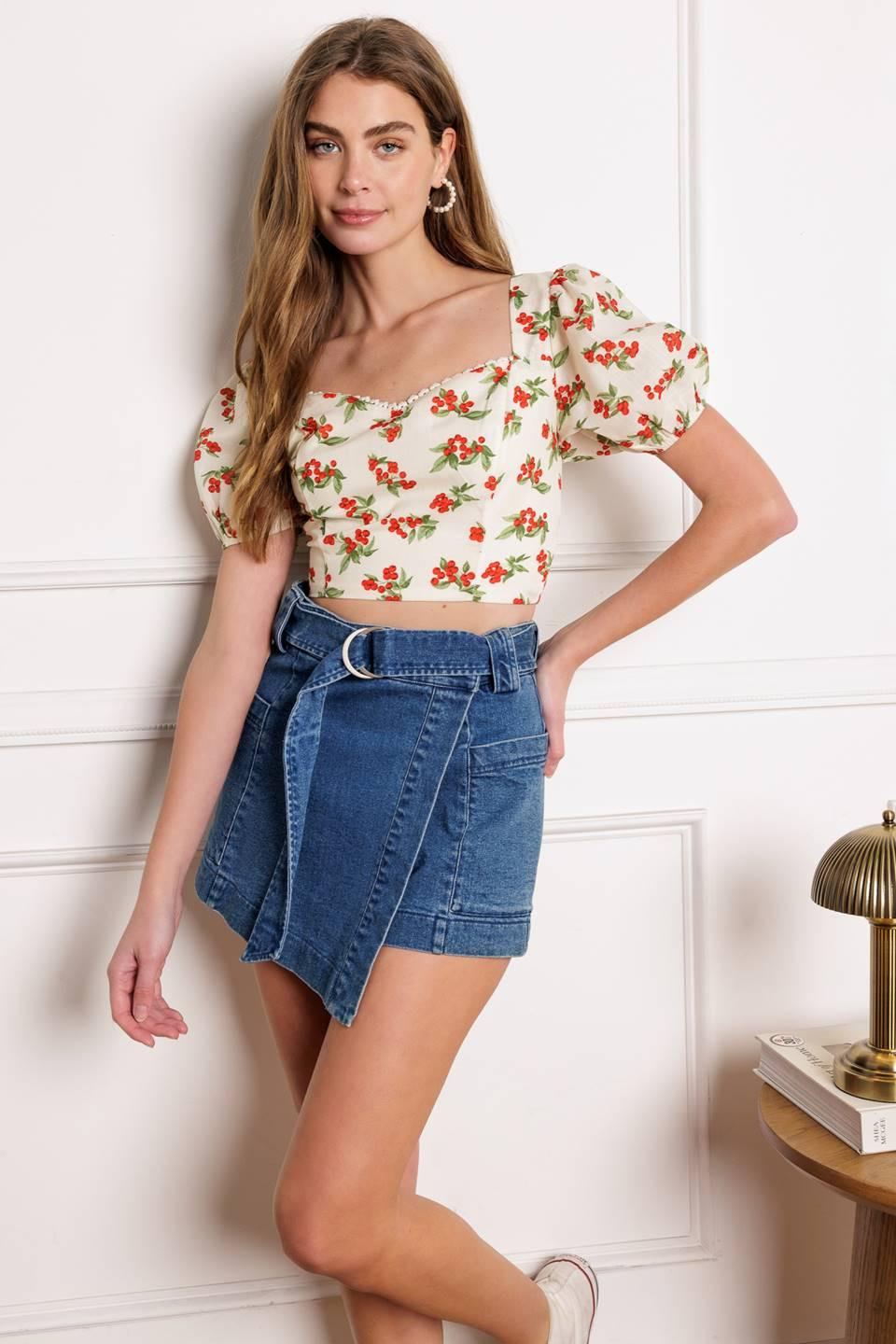 TRULY YOURS WOVEN TOP.