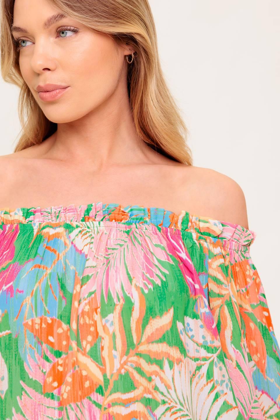 LOVING VOW GREEN WOVEN TOP.