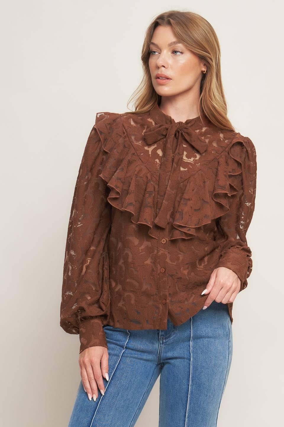 ROMANTIC SHADE WOVEN LACE TOP.