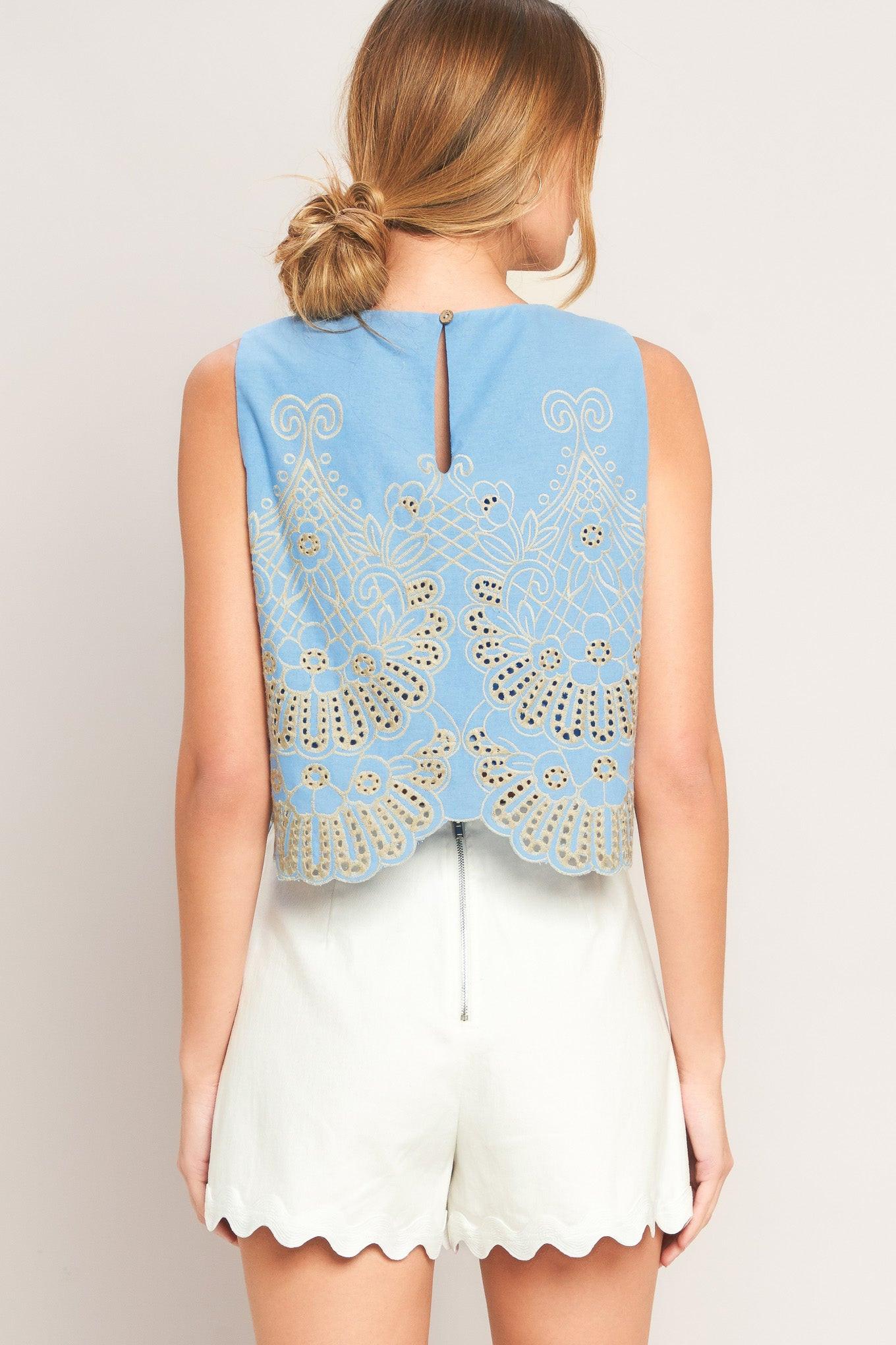 SKY BLOOM WOVEN EYELET TOP.
