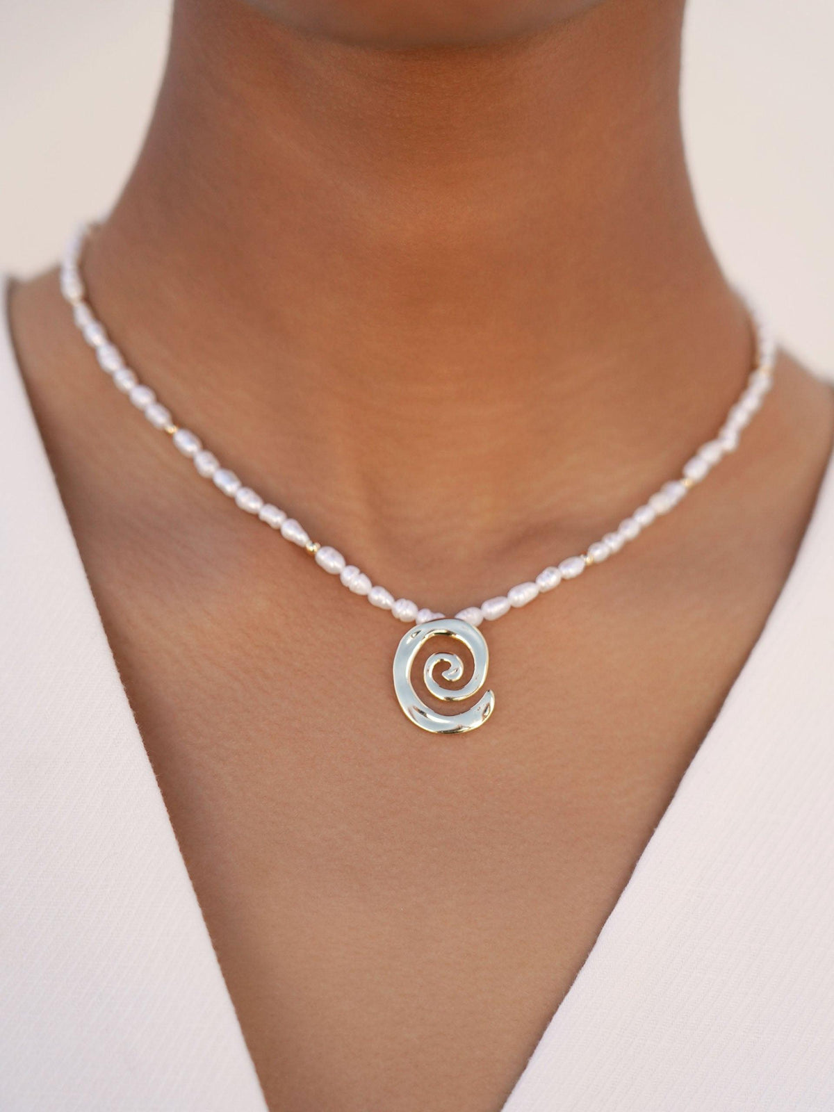 Aura Pearl Necklace - Flying Tomato - Necklaces - Ettika