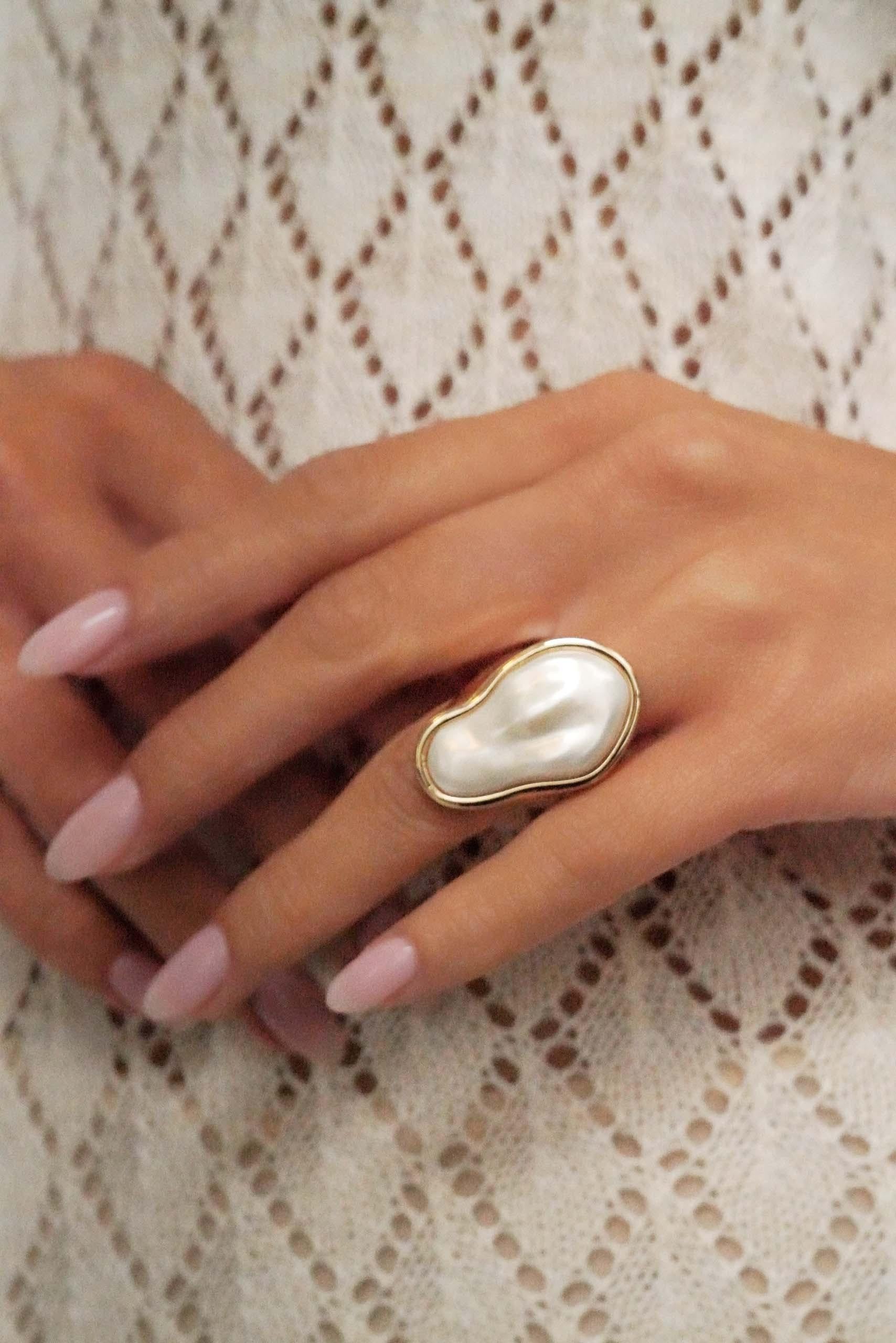 Sea-born Pearl Ring - Flying Tomato - Rings - Ettika