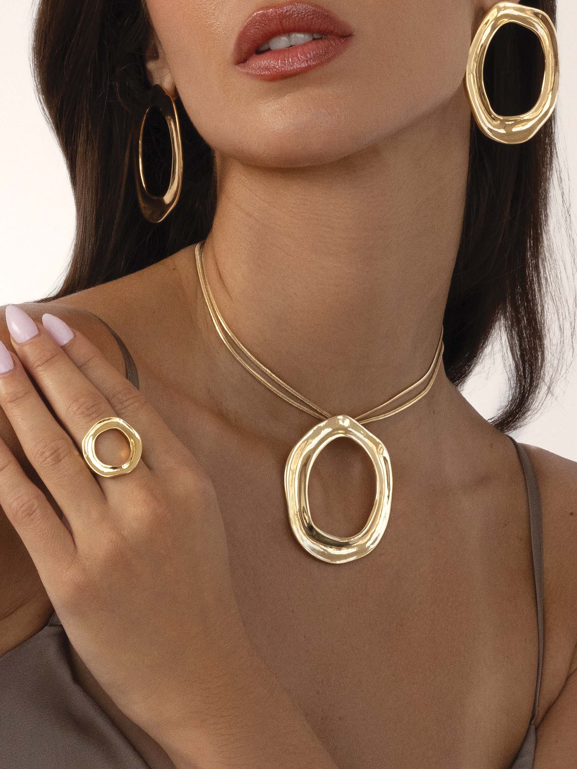 Open Circle Ring.