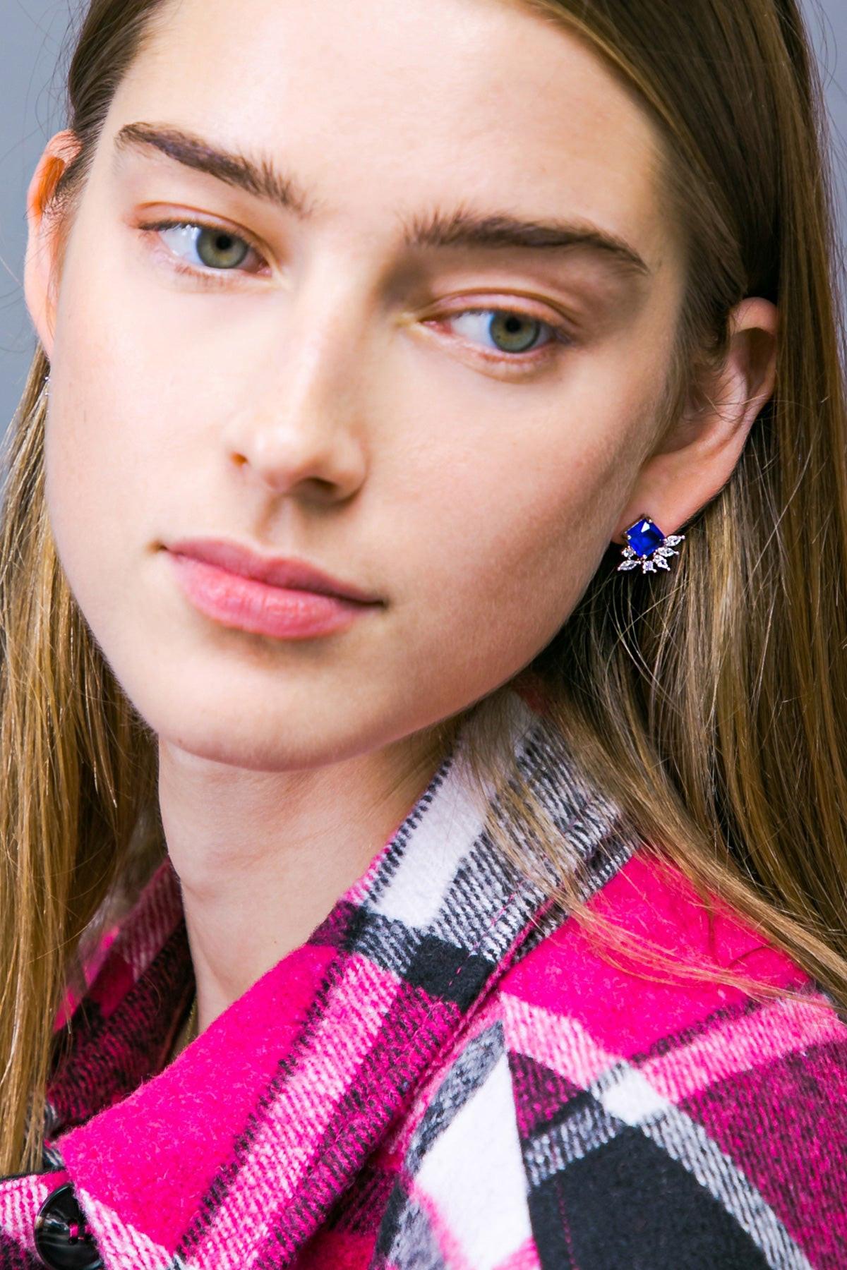 AVON ROYAL BLUE EARRINGS.