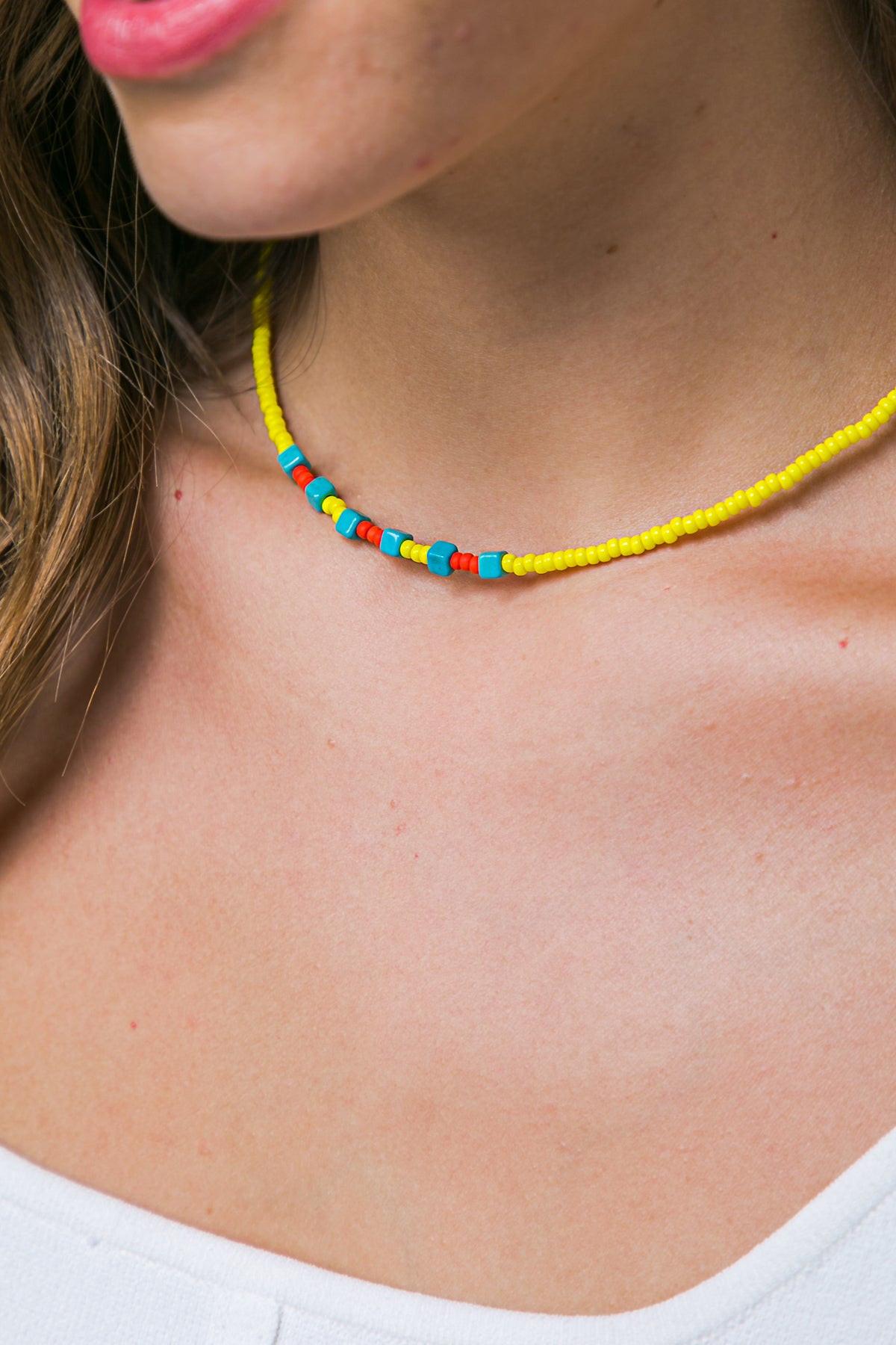 ZOLA VEADED NECKLACE.