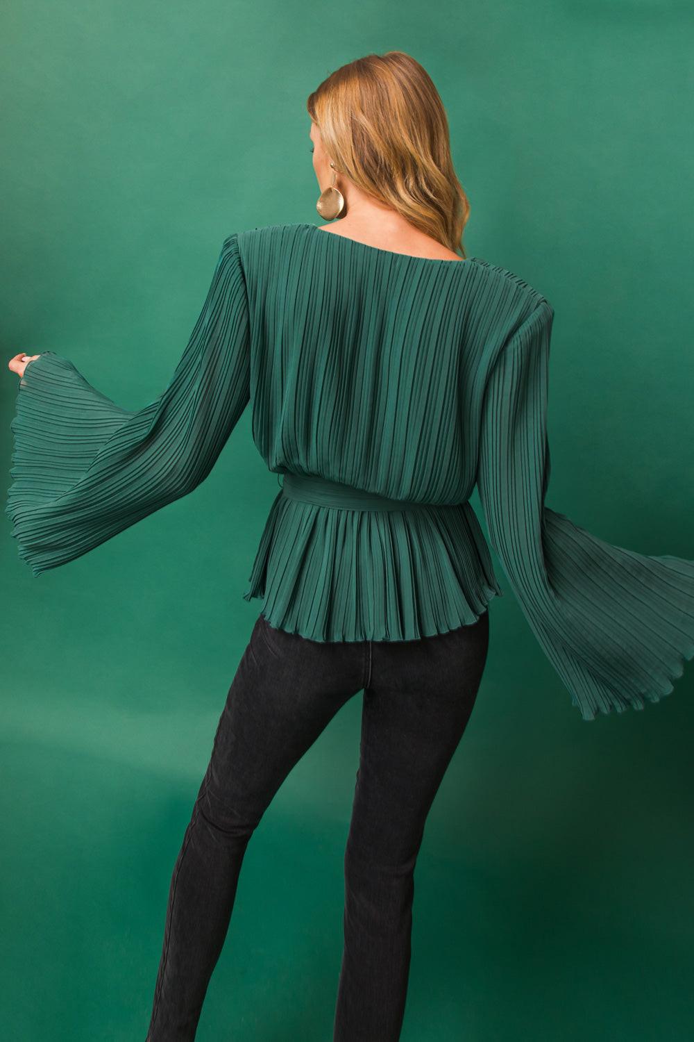 HELLO SWEETHEART PLEATED TOP.