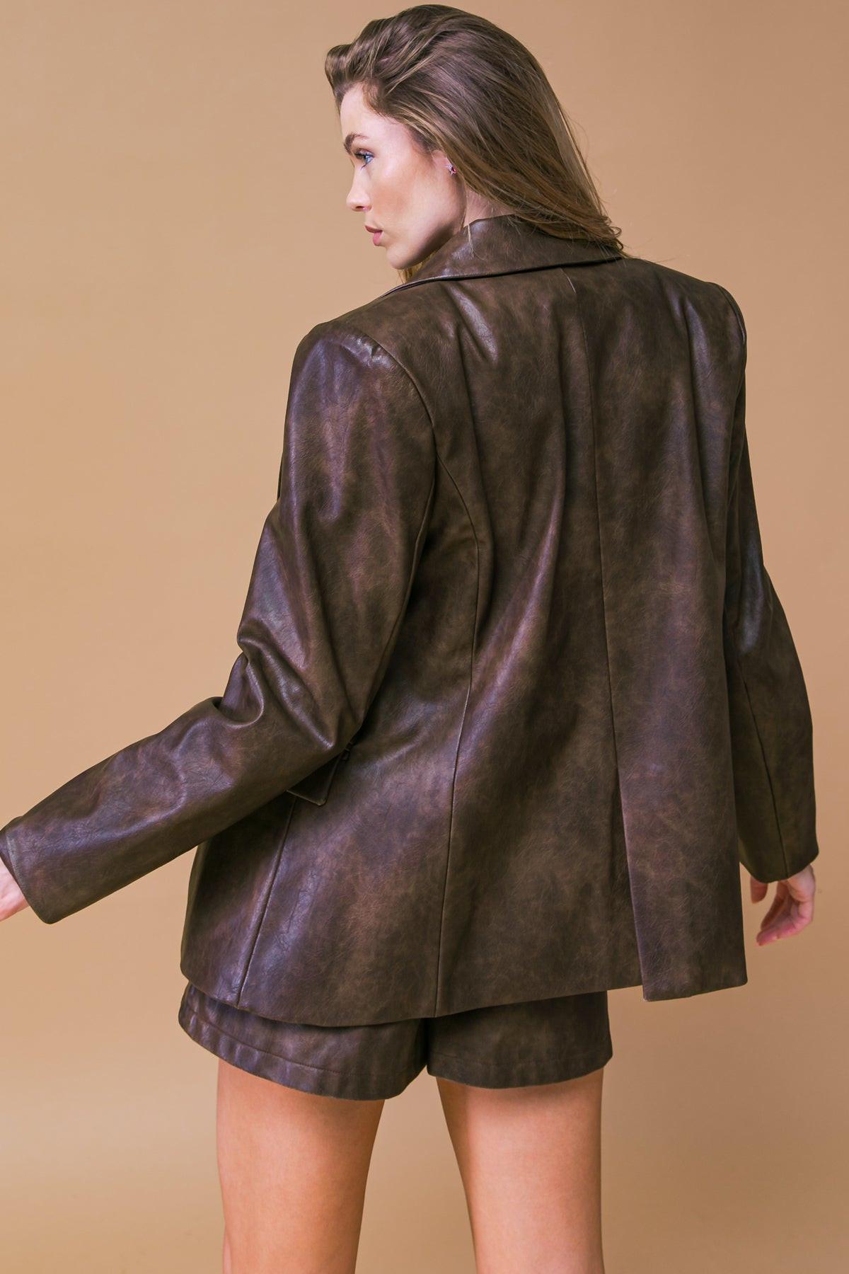 EXCEPTIONAL LOOK FAUX BLAZER.