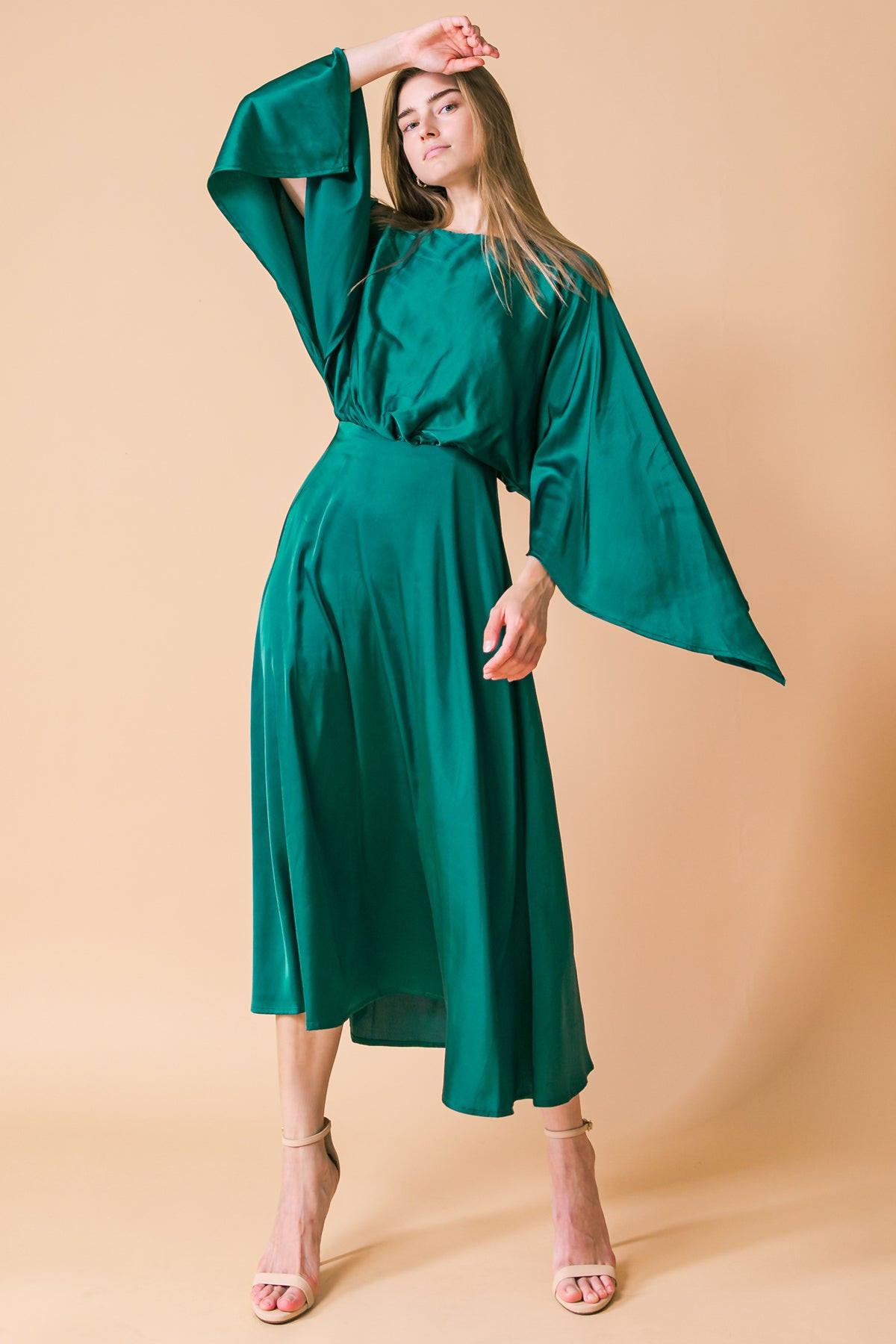 CAUGHT FEELINGS WOVEN MIDI DRESS.