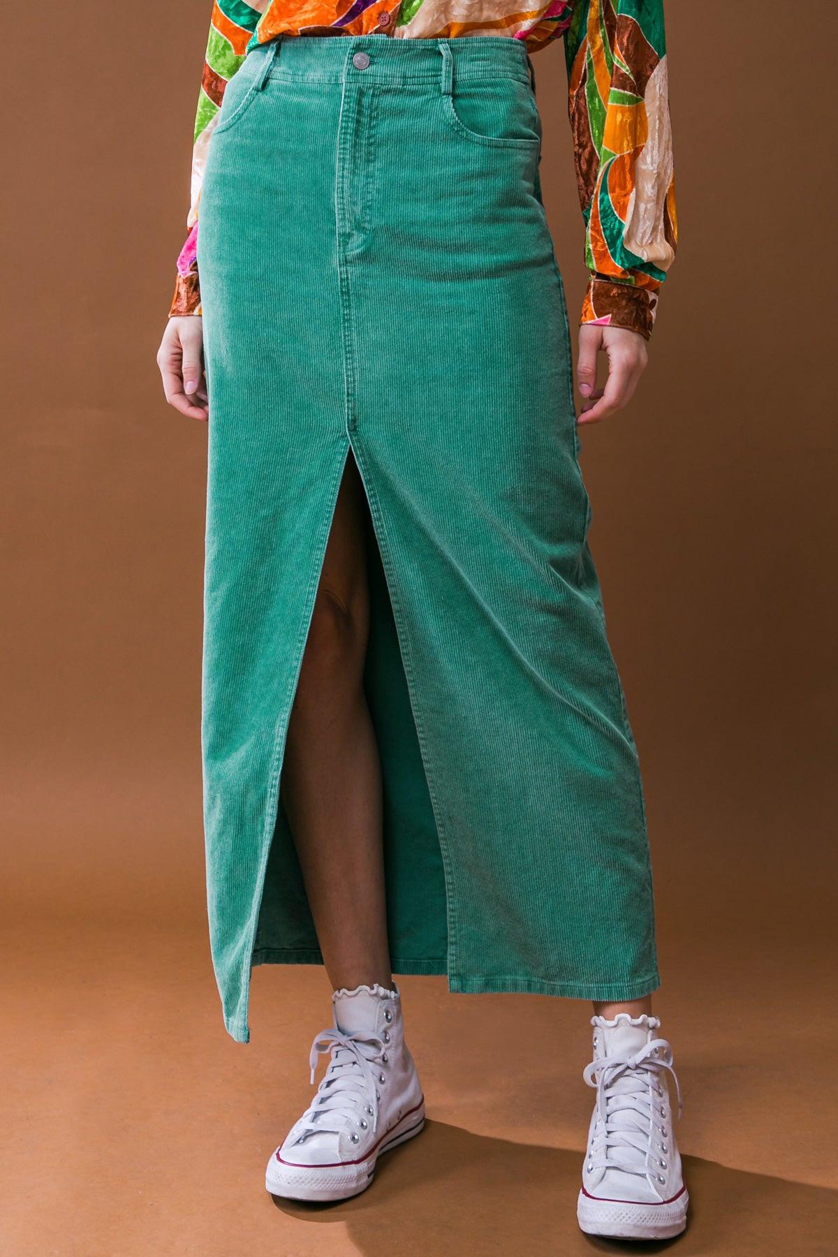PERFECT PICK CORDUROY MIDI SKIRT.