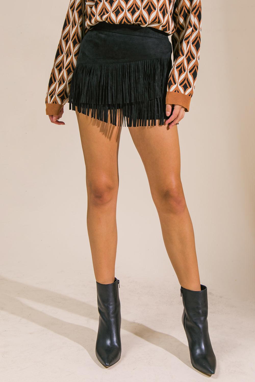 MAKE SOME PLANS SUEDE SKORT.