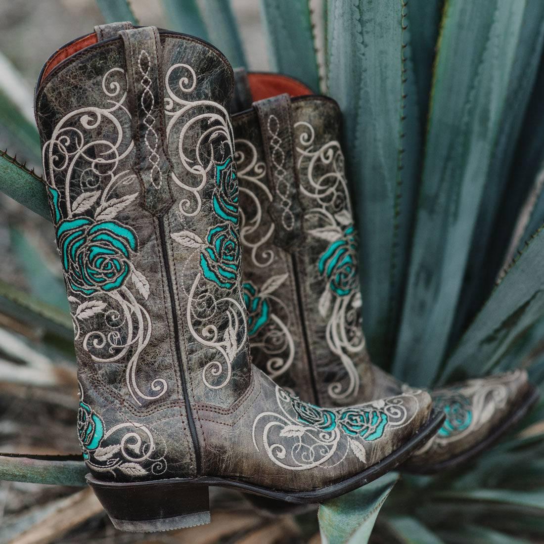 Turquoise Rose Inlayed Women's Cowgirl Boots (M50032).