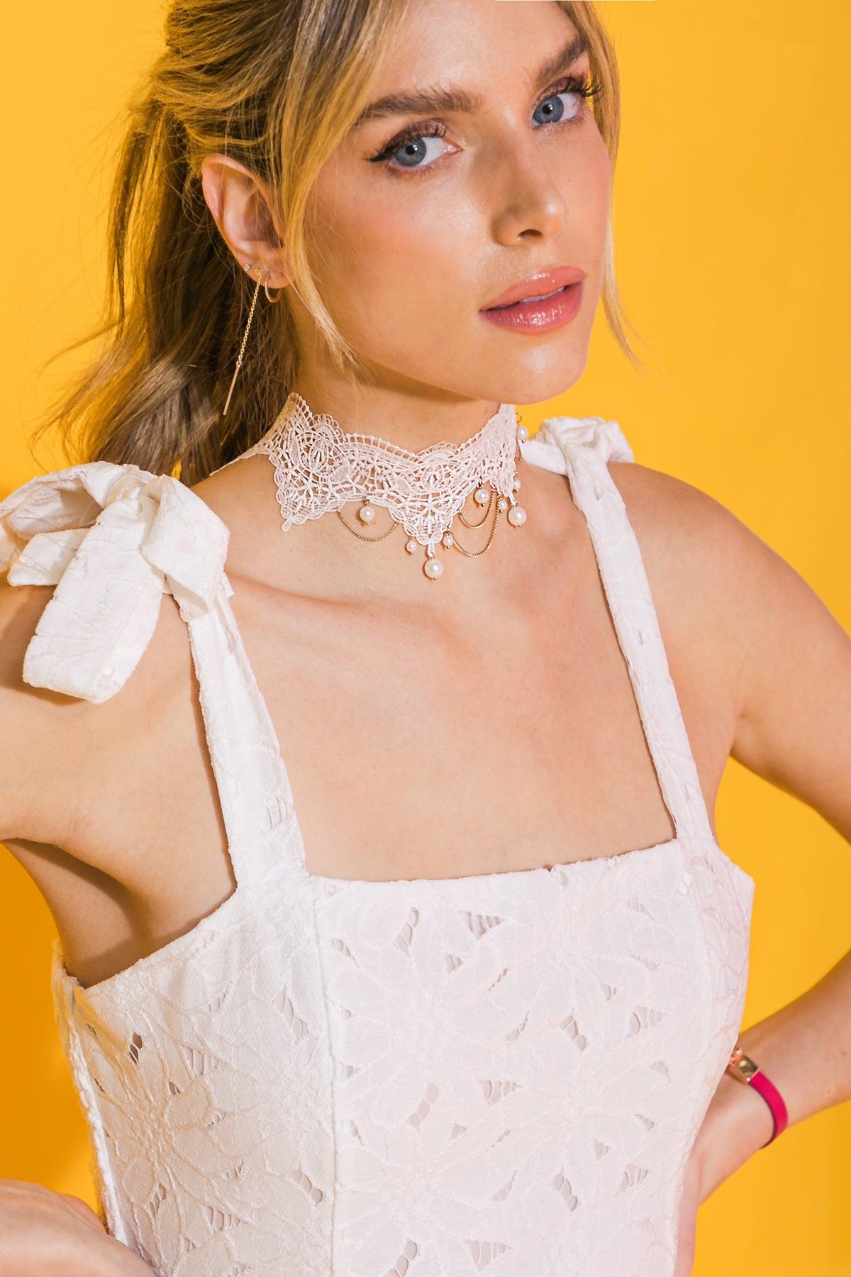 CHOOSE HAPPINESS LACE PEARL CHOKER NECKLACE.