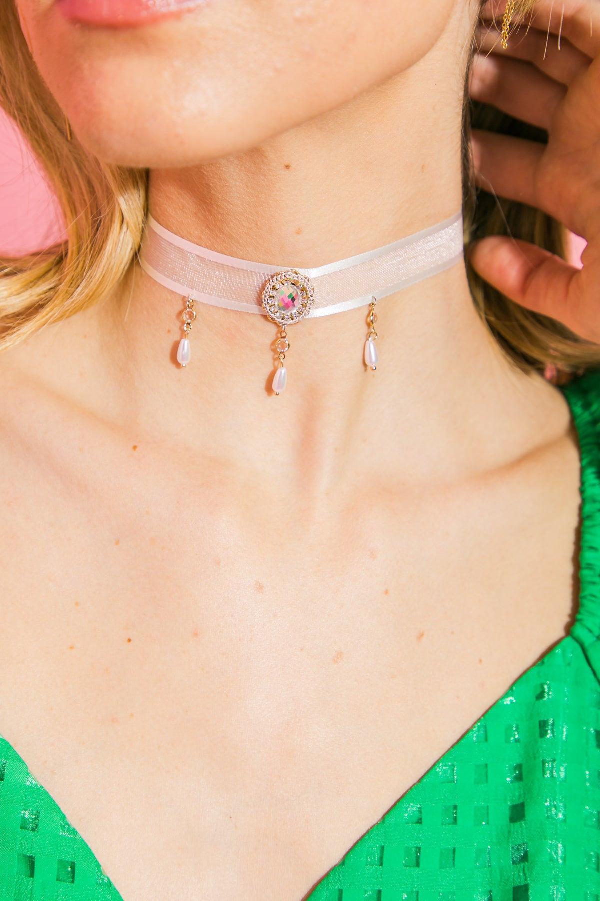 LOLA LACE CHOKER.