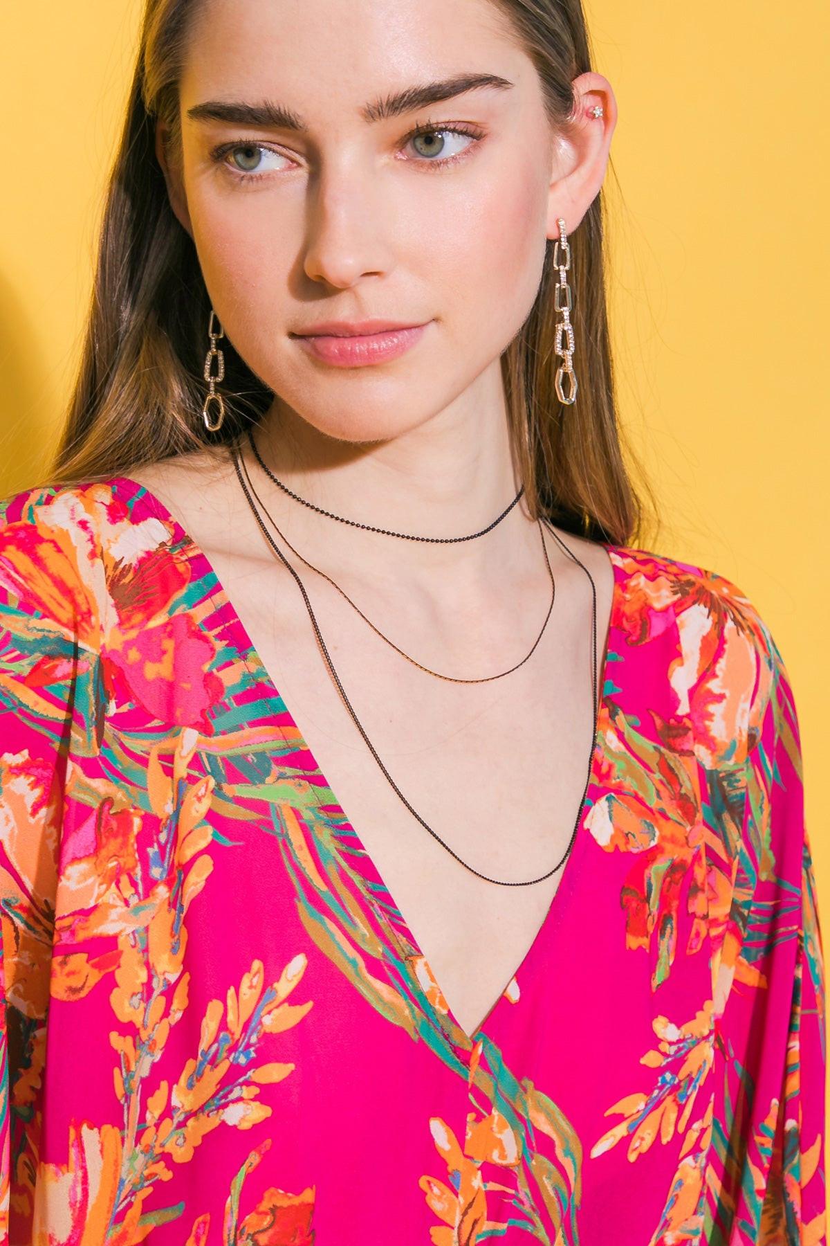 3 CHAIN LAYERD CHARM NECKLACE.