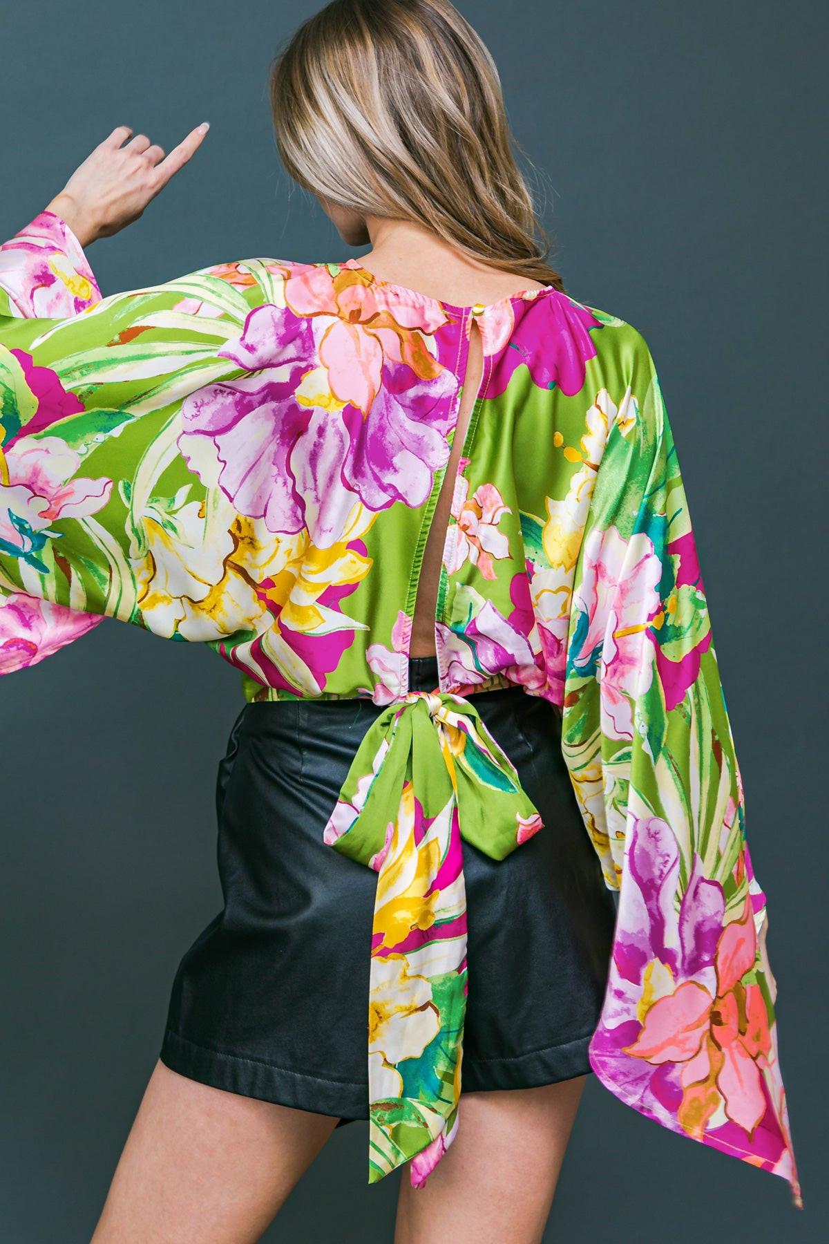 EXTRAVAGANT PRESENCE WOVEN TOP.