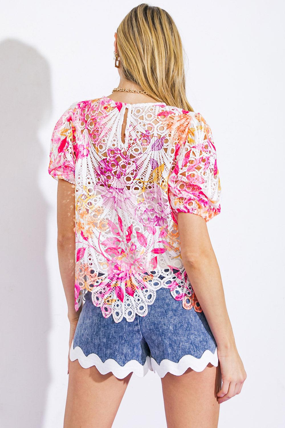 CAN'T BE OUTDONE WOVEN TOP.