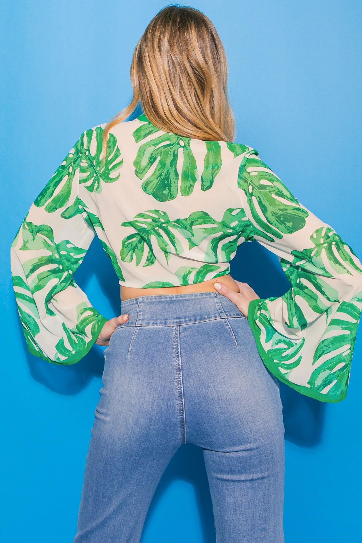 EYES ON PARADISE FLORAL WOVEN TOP.