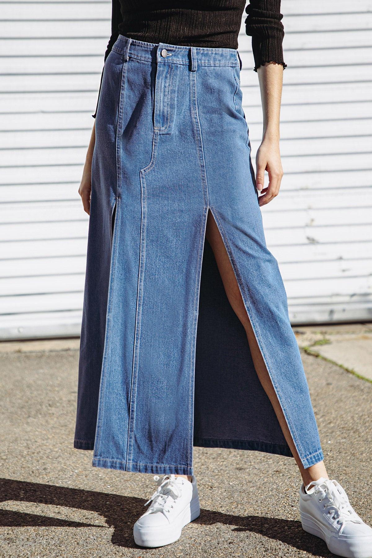 SWEET TALKING DENIM MIDI SKIRT.