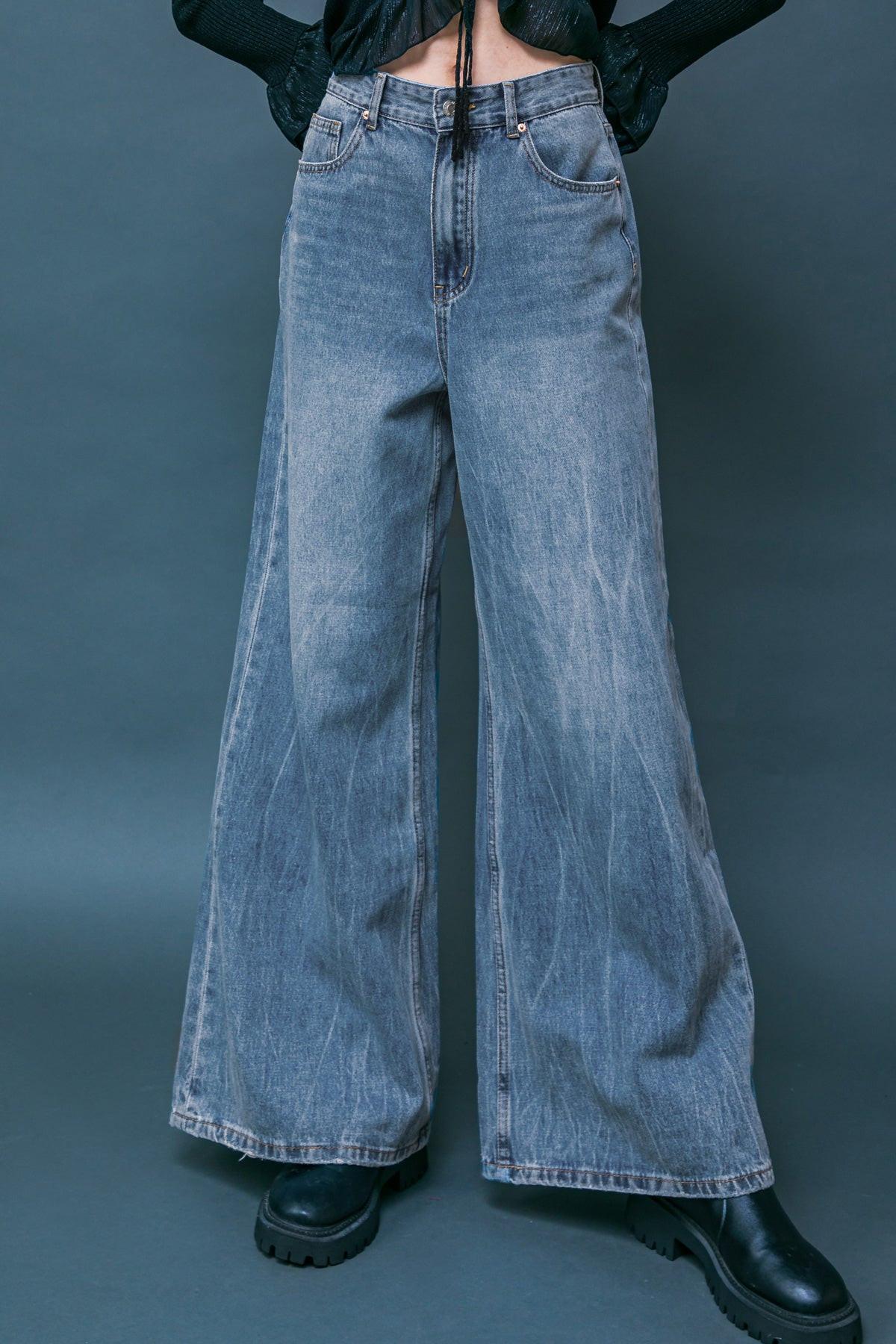 DARING TREND WASHED DENIM PANTS.