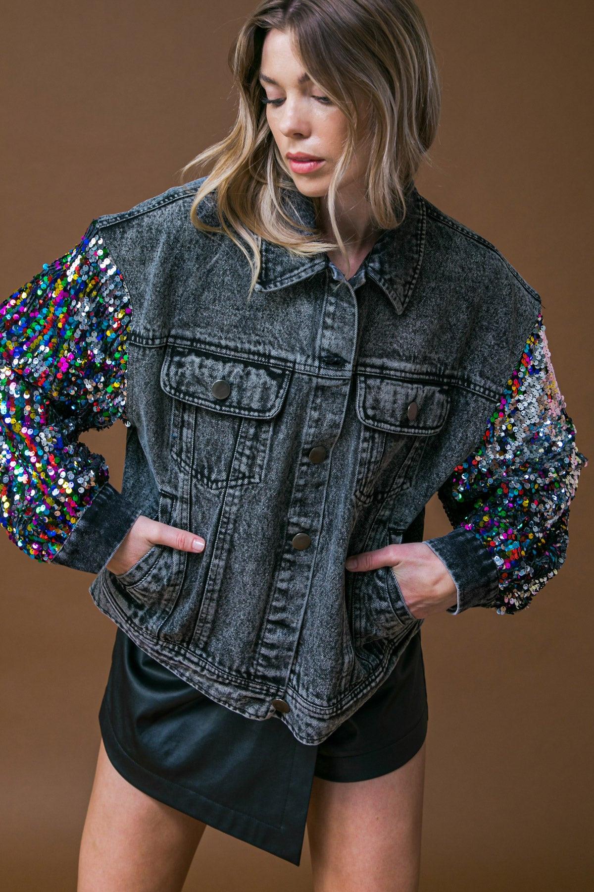 GOING THERE WASHED DENIM JACKET.