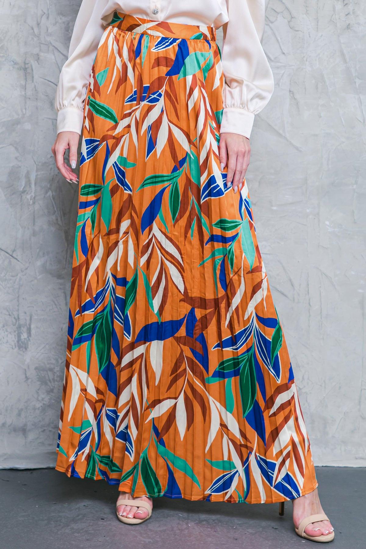 FEELS LIKE FALL WOVEN MAXI SKIRT.