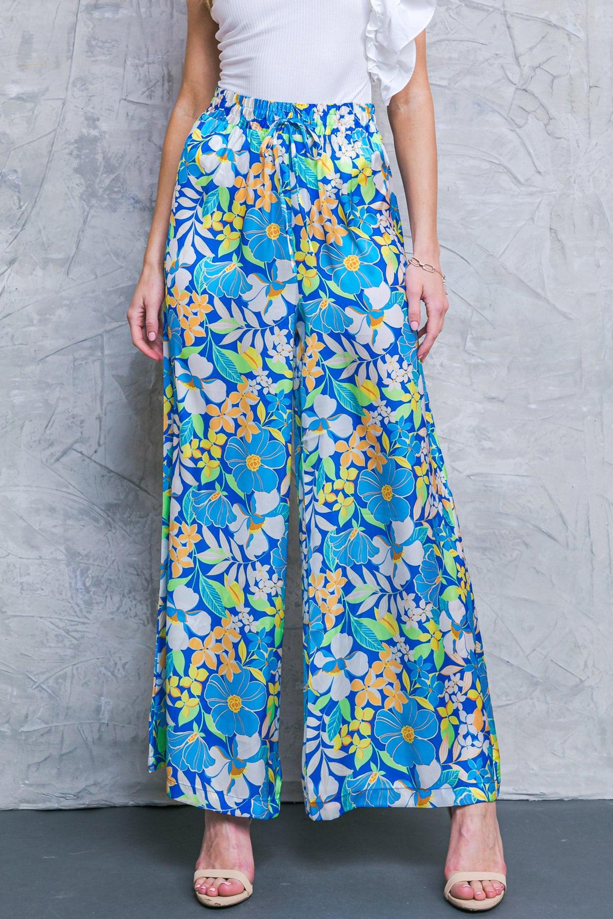 CRUISING THROUGH WOVEN PANTS.