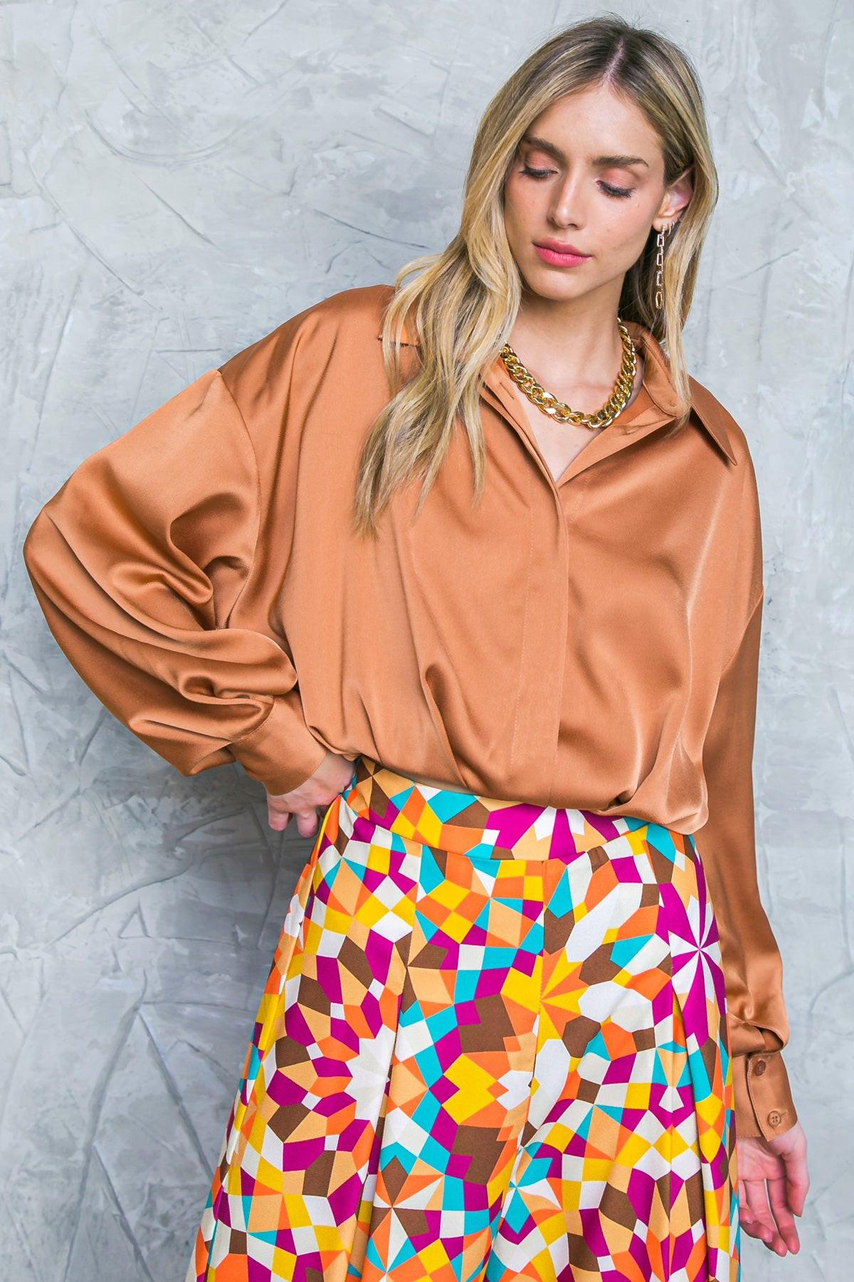 GRACEFUL MOVEMENTS WOVEN TOP.
