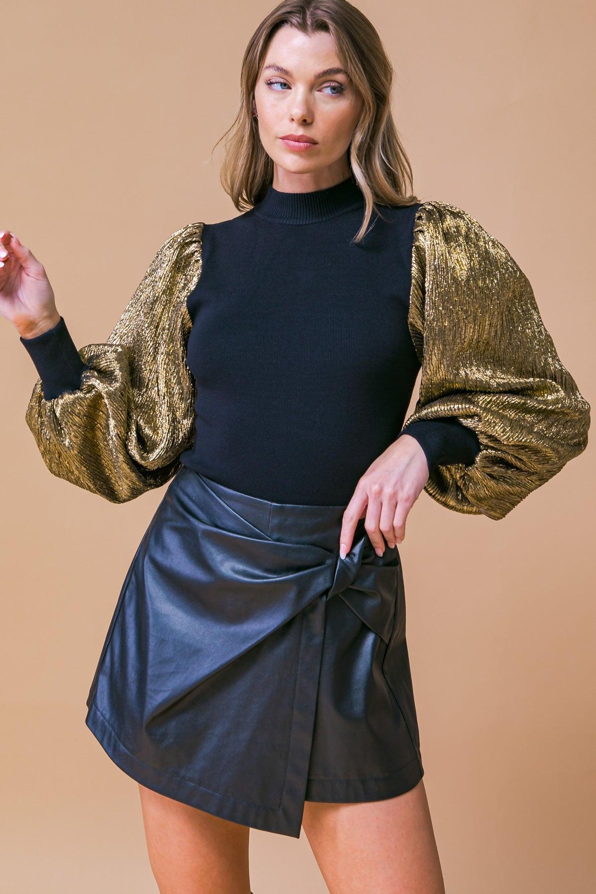 LOVELY ESSENCE SWEATER TOP.