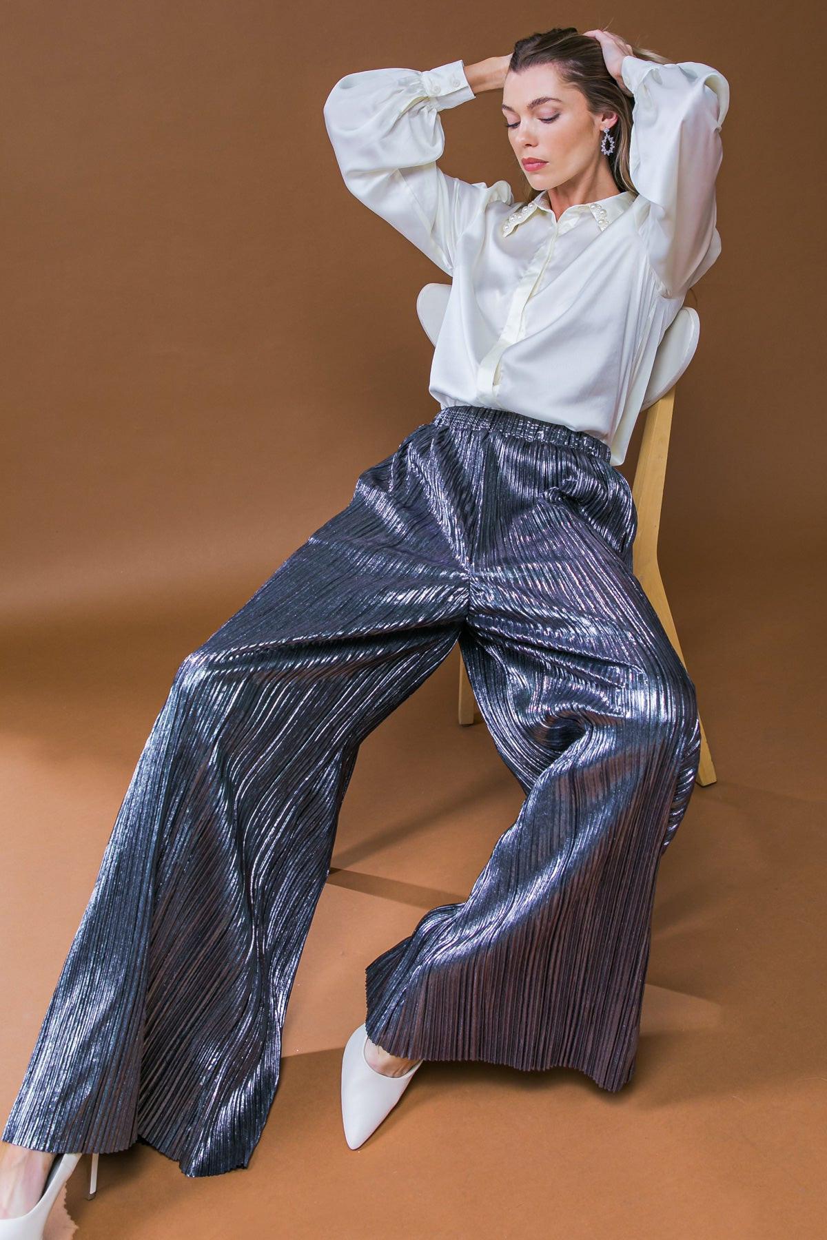PORCH SWING KISSES WOVEN PANTS.