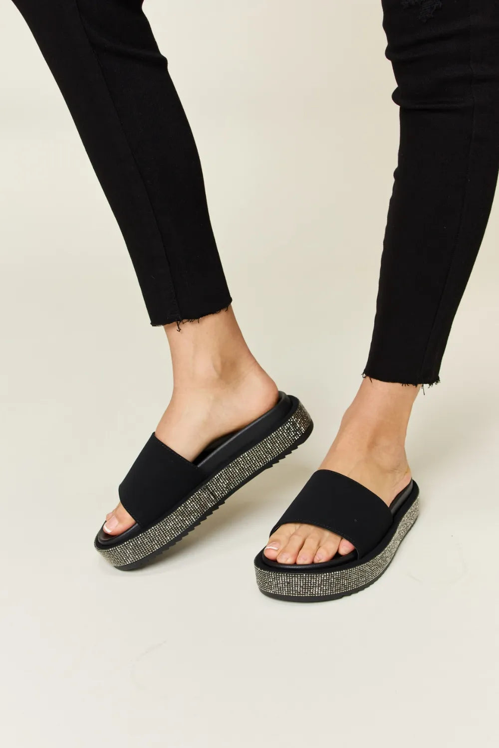 Glamorous Open Toe Rhinestone Platform Sandals for Summer Style
