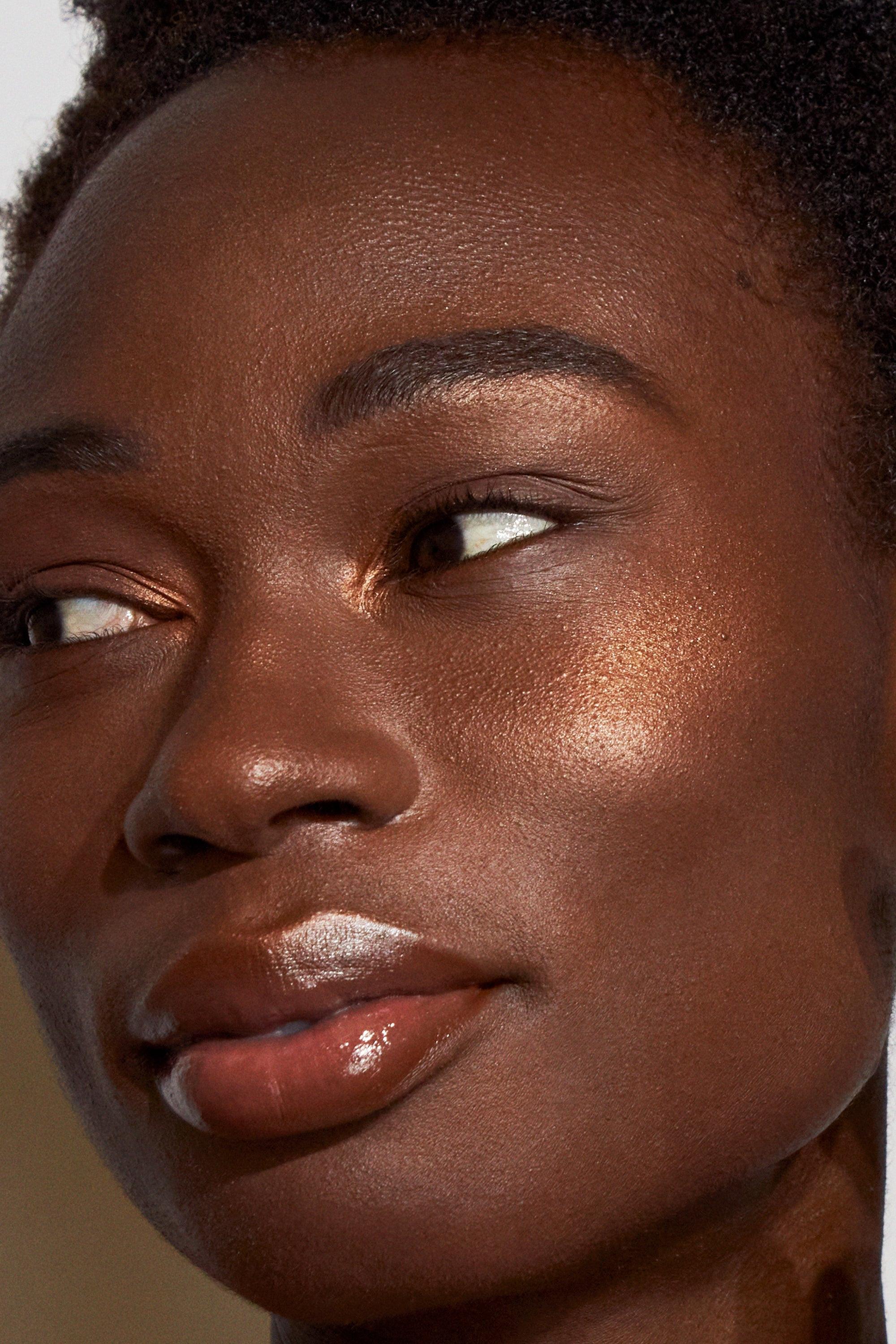 Double Take Skin Perfecting Highlighter.